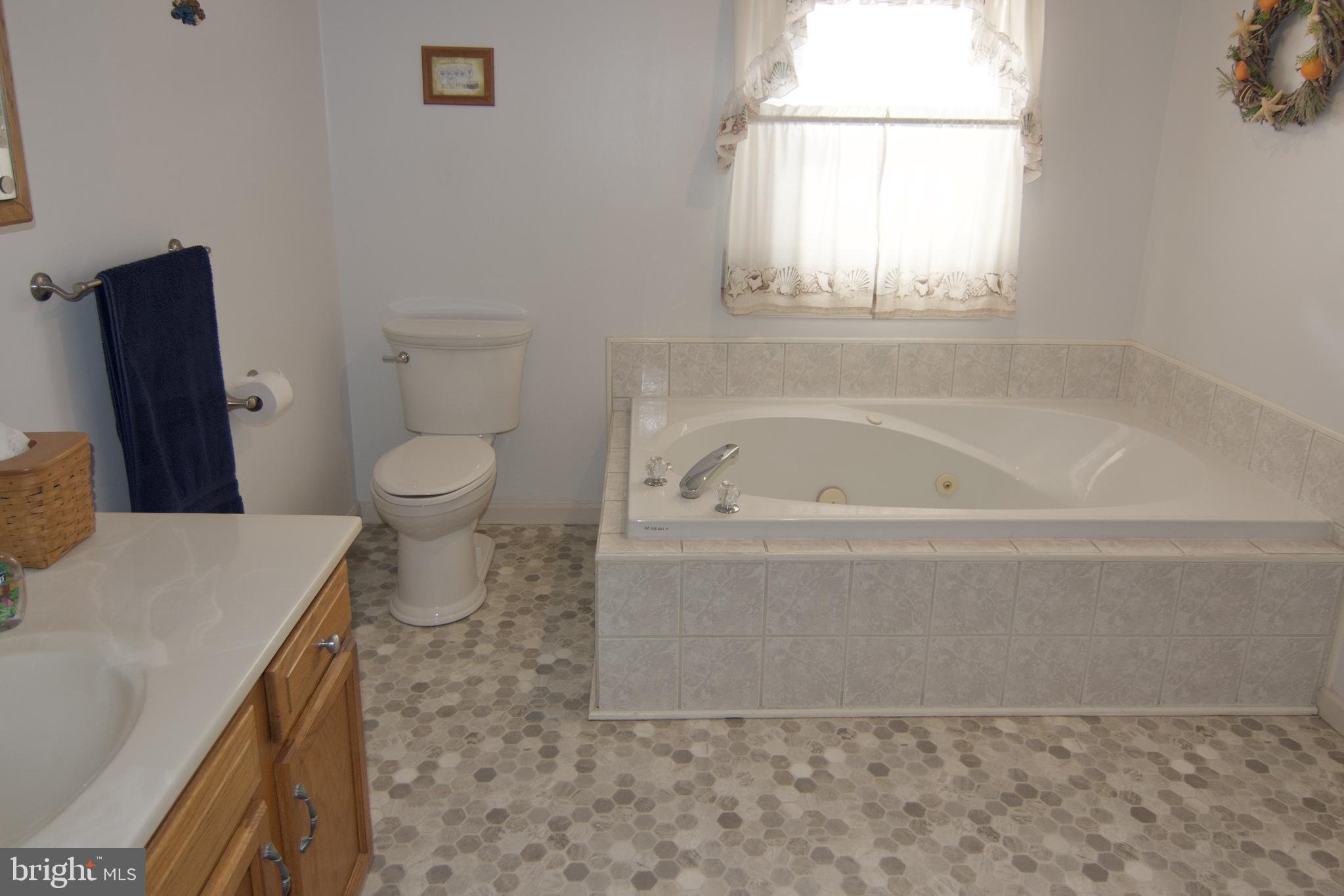 LAKE WYNONAH - Residential