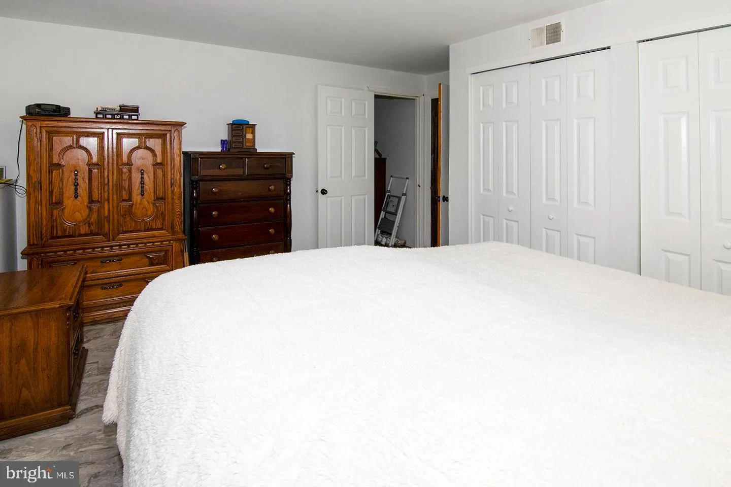 West Berlin, New Jersey 08091, United States, 4 Bedrooms Bedrooms, ,2 BathroomsBathrooms,Residential,Coming Soon,96014