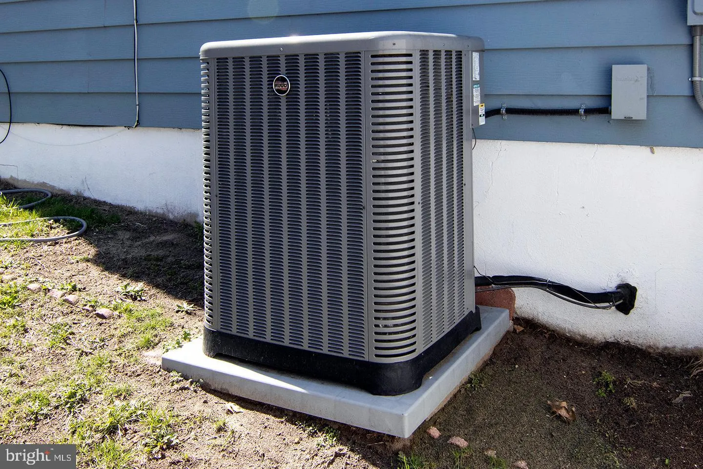 West Berlin, New Jersey 08091, United States, 4 Bedrooms Bedrooms, ,2 BathroomsBathrooms,Residential,Coming Soon,96014