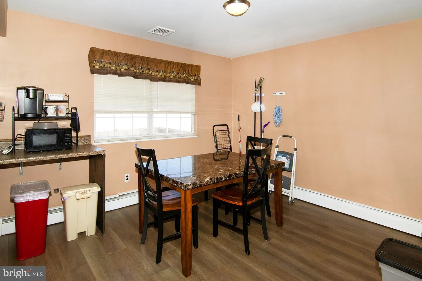 West Berlin, New Jersey 08091, United States, 4 Bedrooms Bedrooms, ,2 BathroomsBathrooms,Residential,Coming Soon,96014