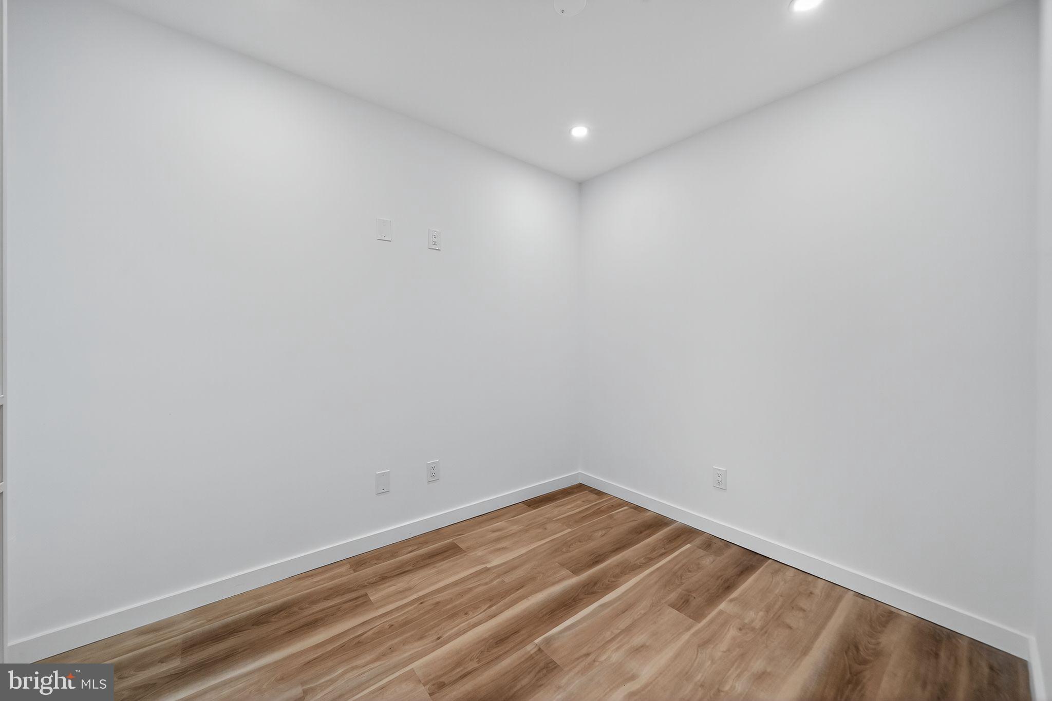 FRANCISVILLE - Residential