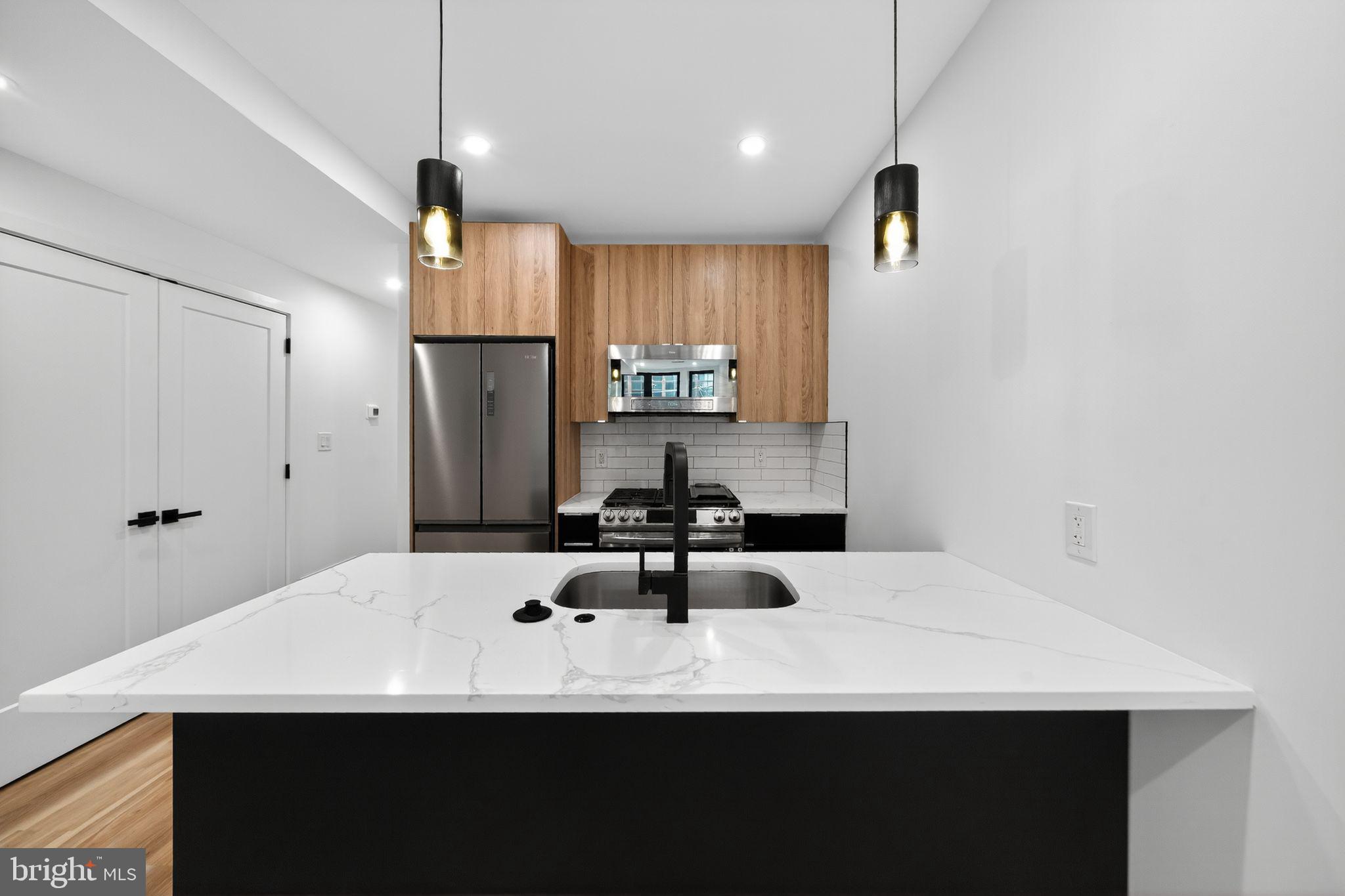 FRANCISVILLE - Residential