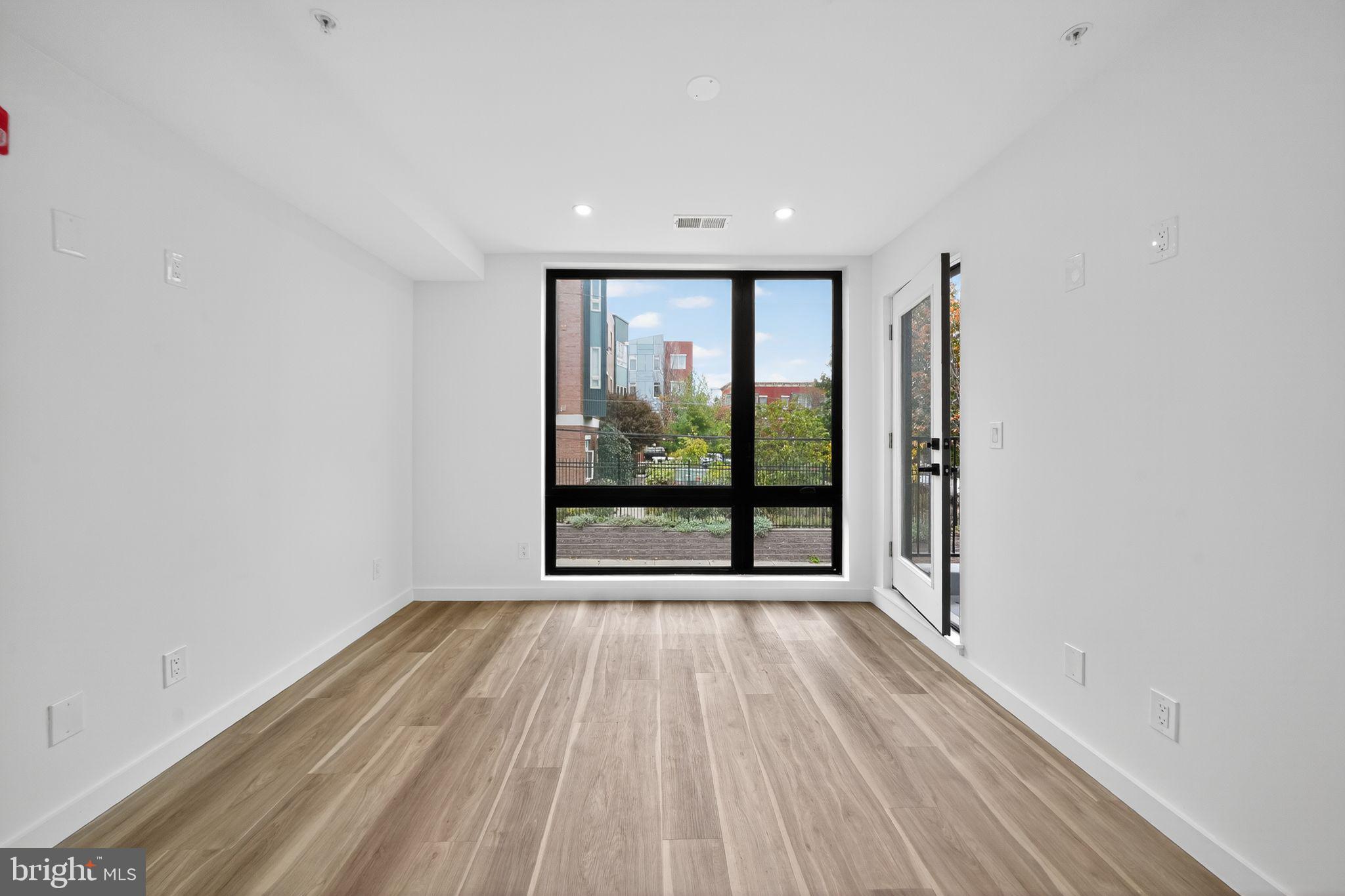 FRANCISVILLE - Residential