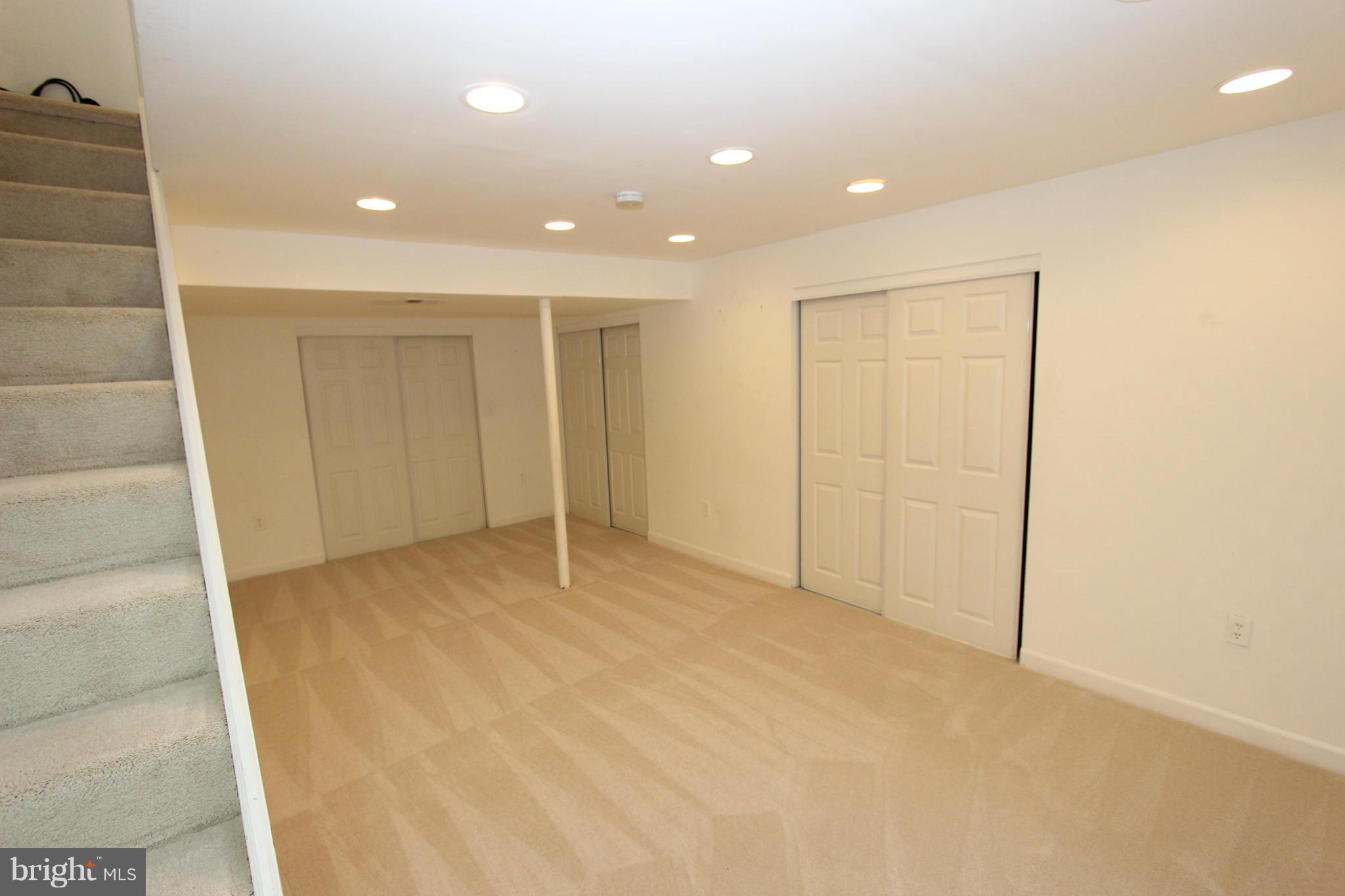 ULMSTEAD GARDENS - Residential