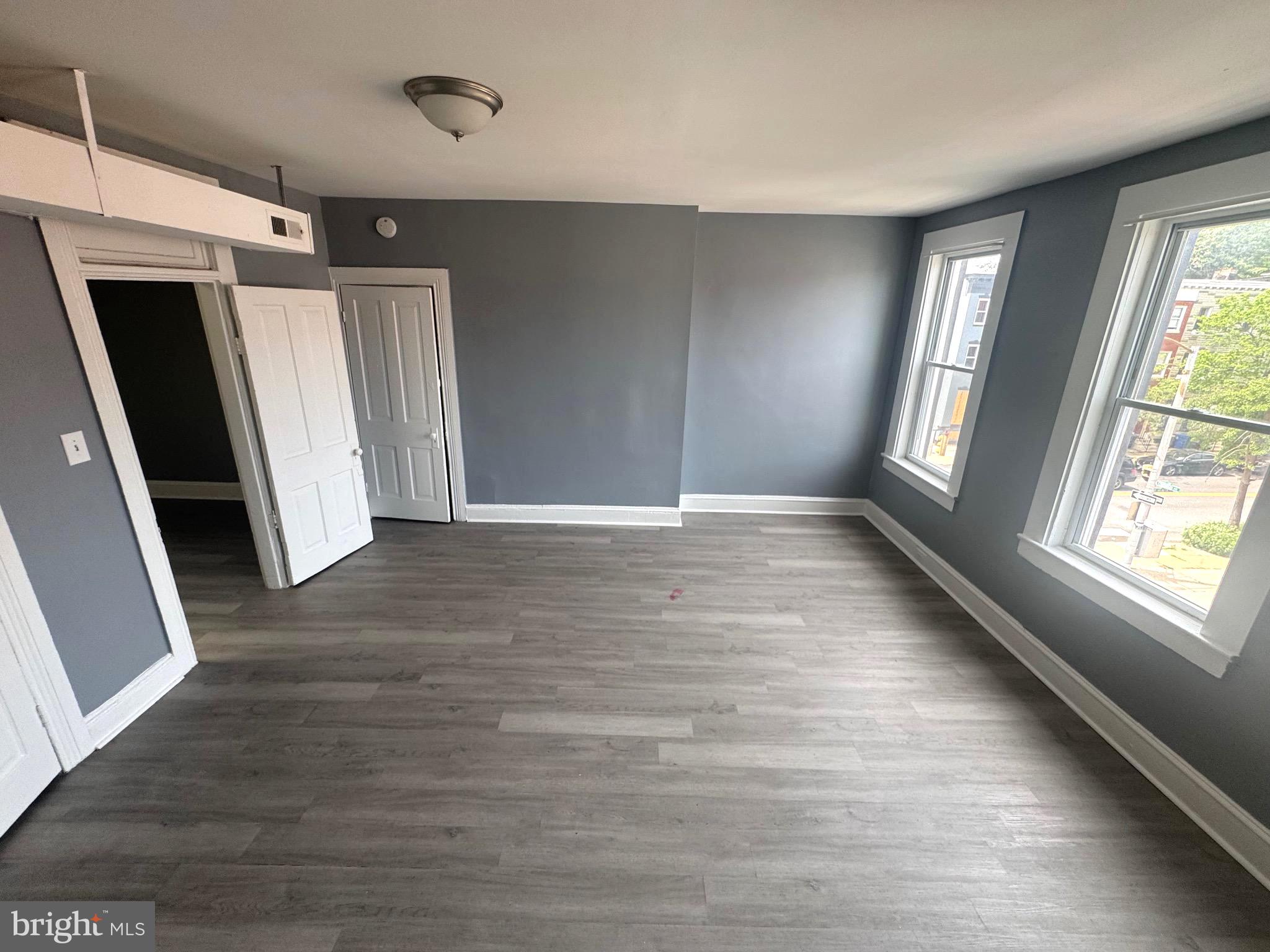 UNION SQUARE - Residential Lease