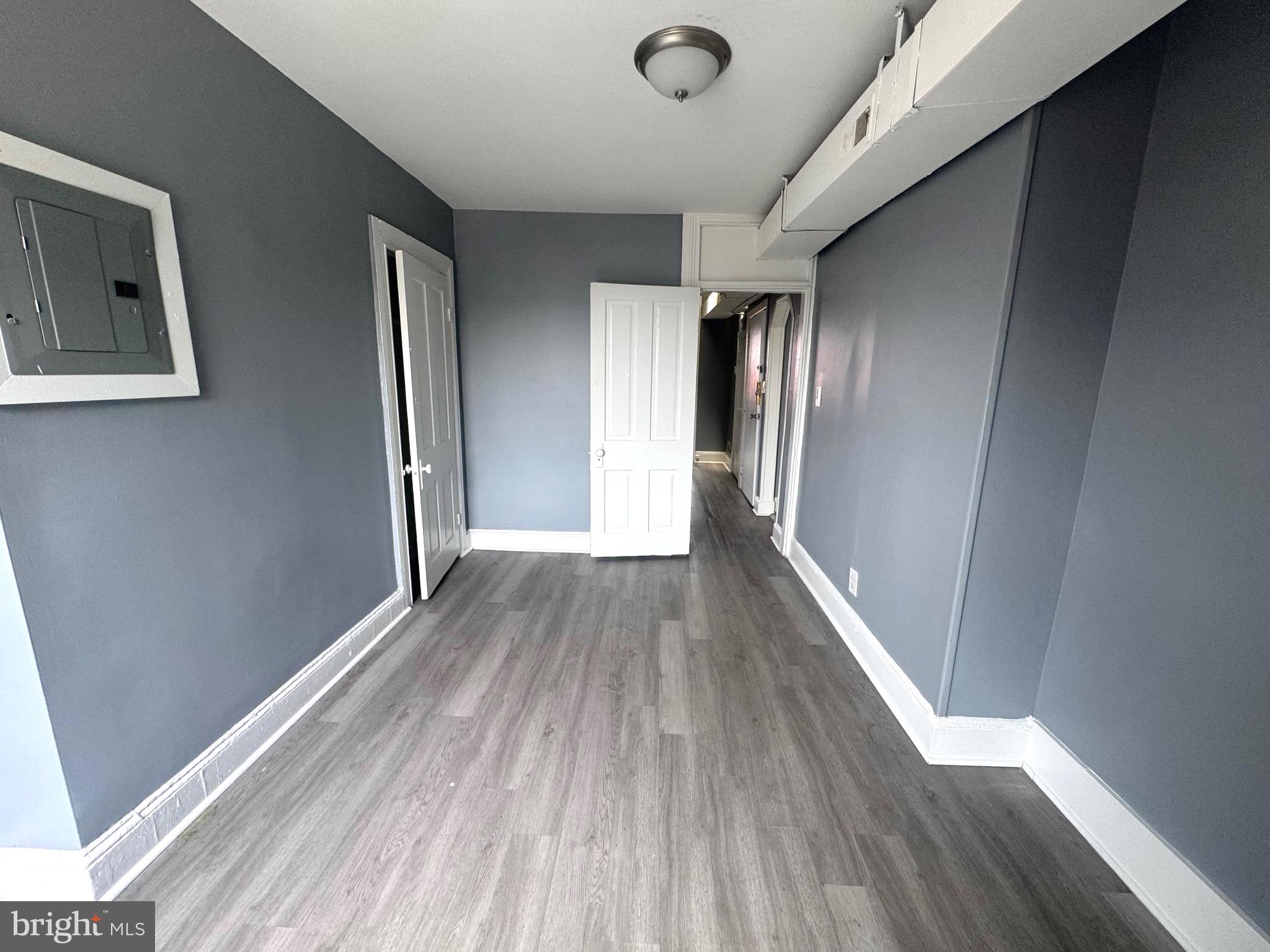 UNION SQUARE - Residential Lease