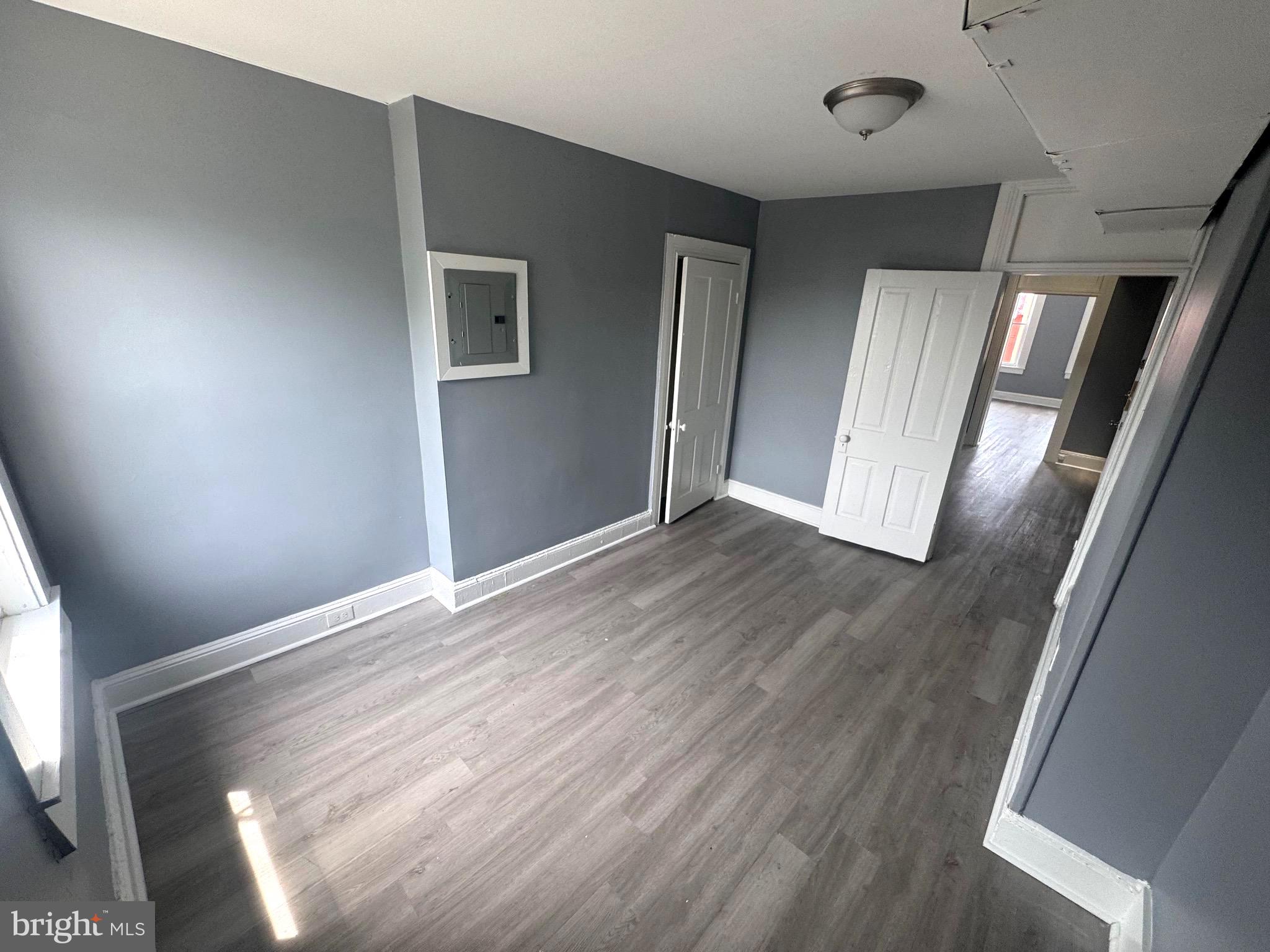 UNION SQUARE - Residential Lease