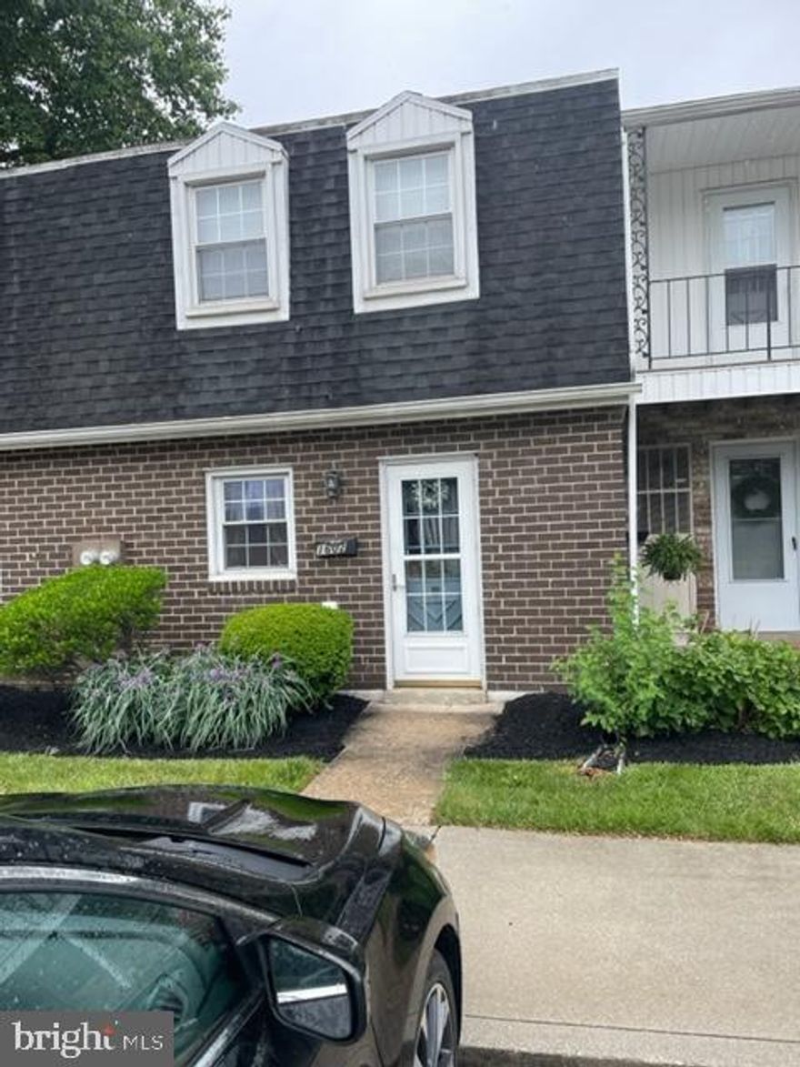 Colony Park Condo! 2 Bedroom, 1 Full Bath, Living Room, Kitchen, Dining Area, 1st Floor Laundry, Refrigerator, Stove/Oven convey.  Convenient Location, $190 monthly HOA includes Lawn Maintenance, Snow Removal, Exterior Maintenance, Water, Sewer, Trash, Pool/Rec. area.