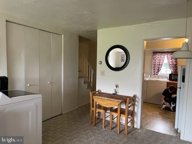 COLONY PARK CONDOS - Residential