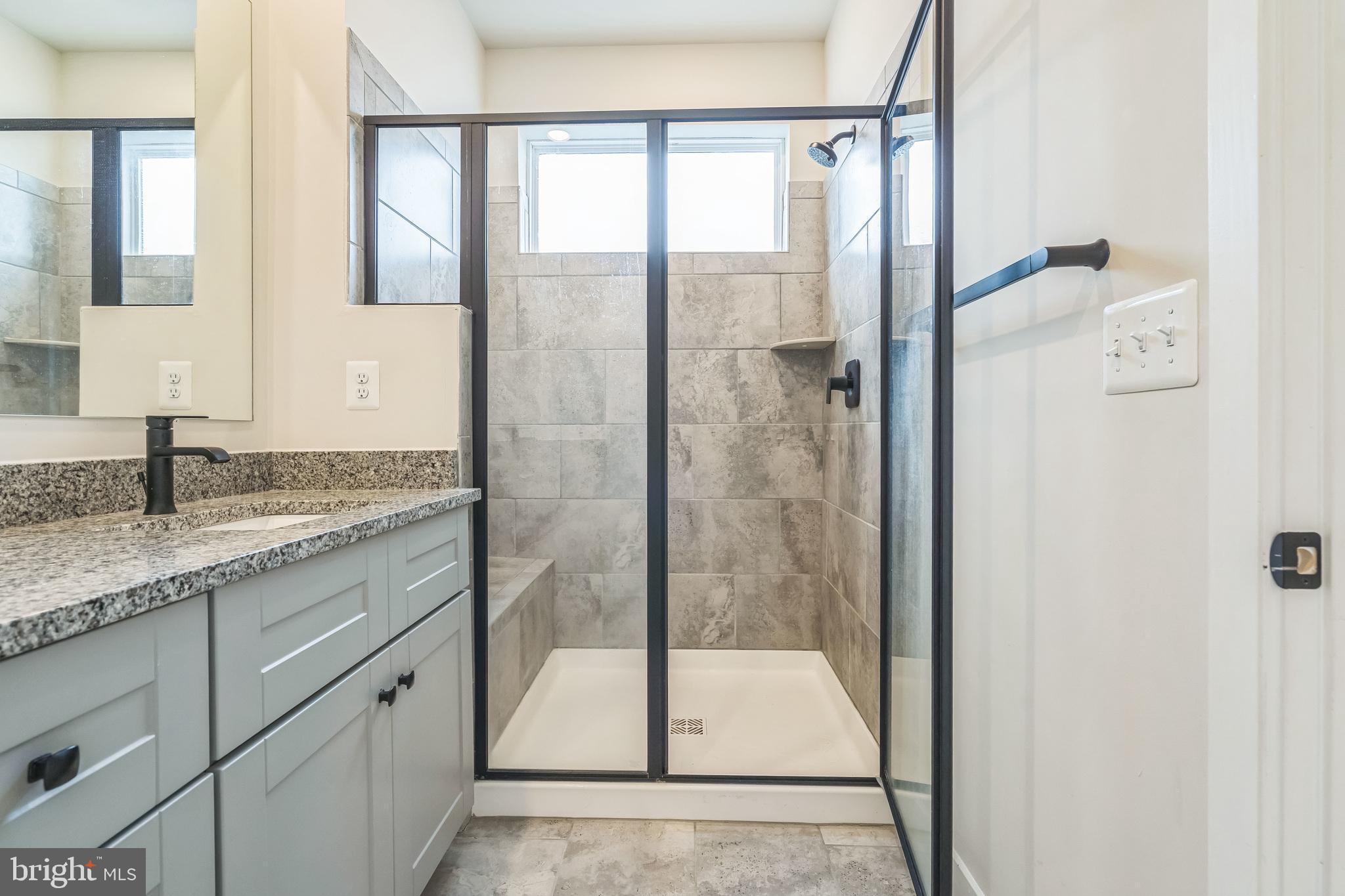 MEDFIELD - Residential