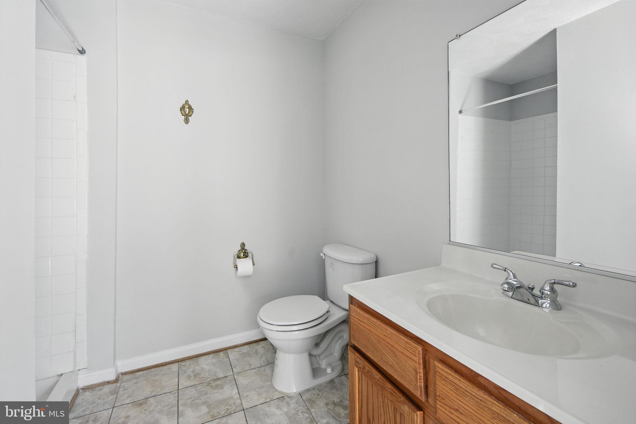 SOUTH HAMPTON - Residential