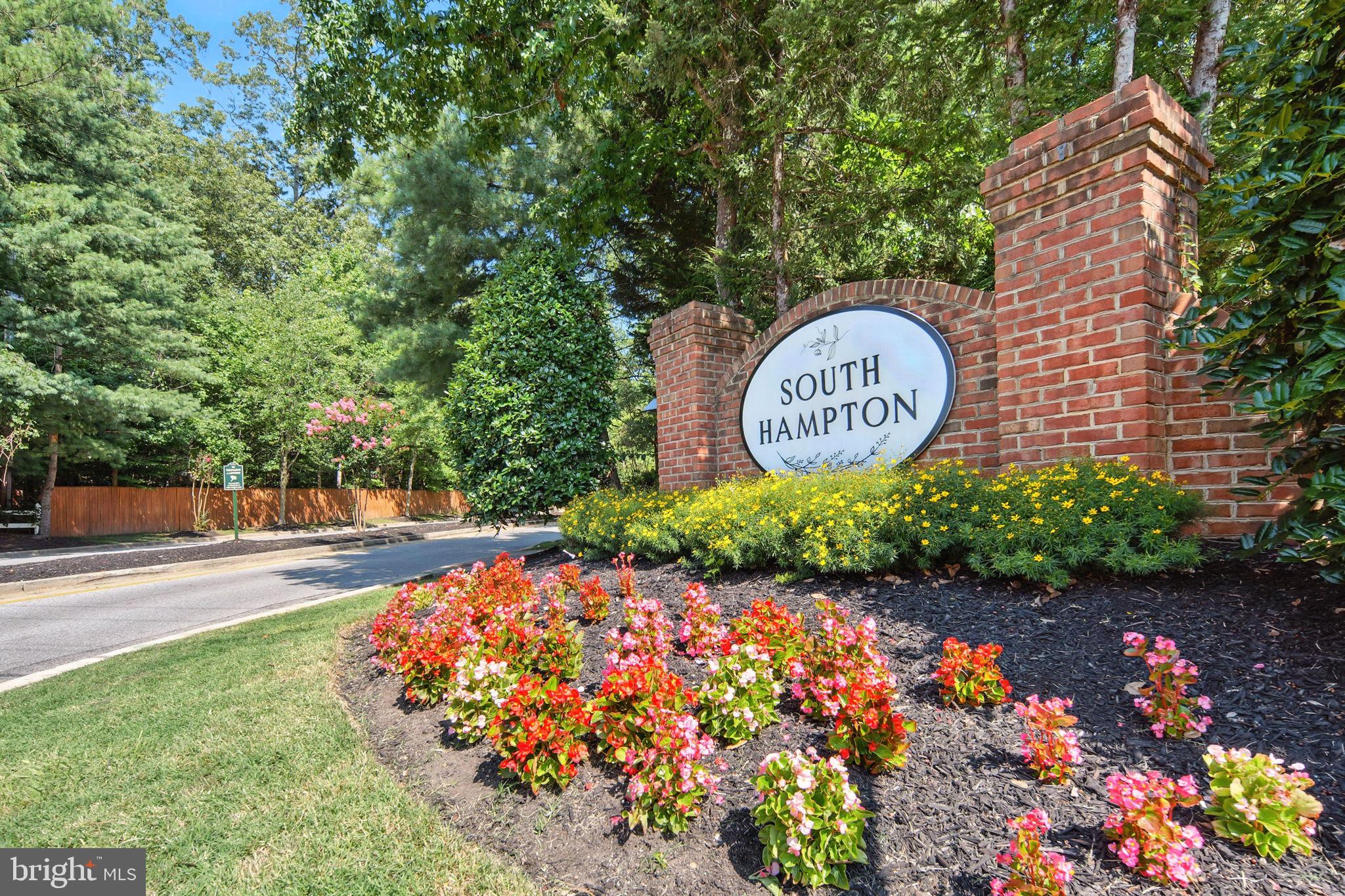 SOUTH HAMPTON - Residential