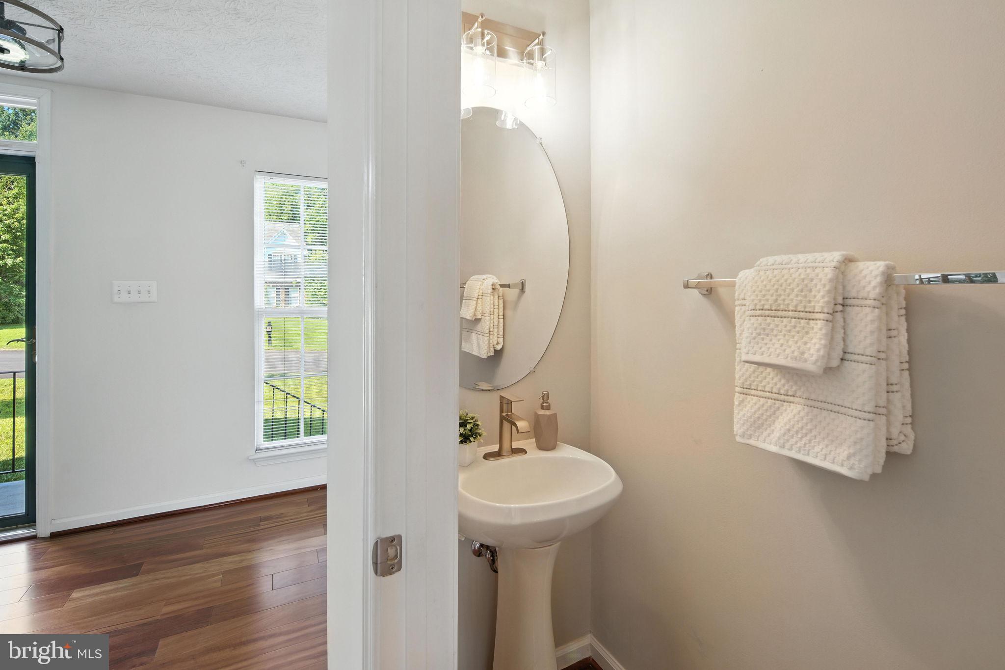 SOUTH HAMPTON - Residential