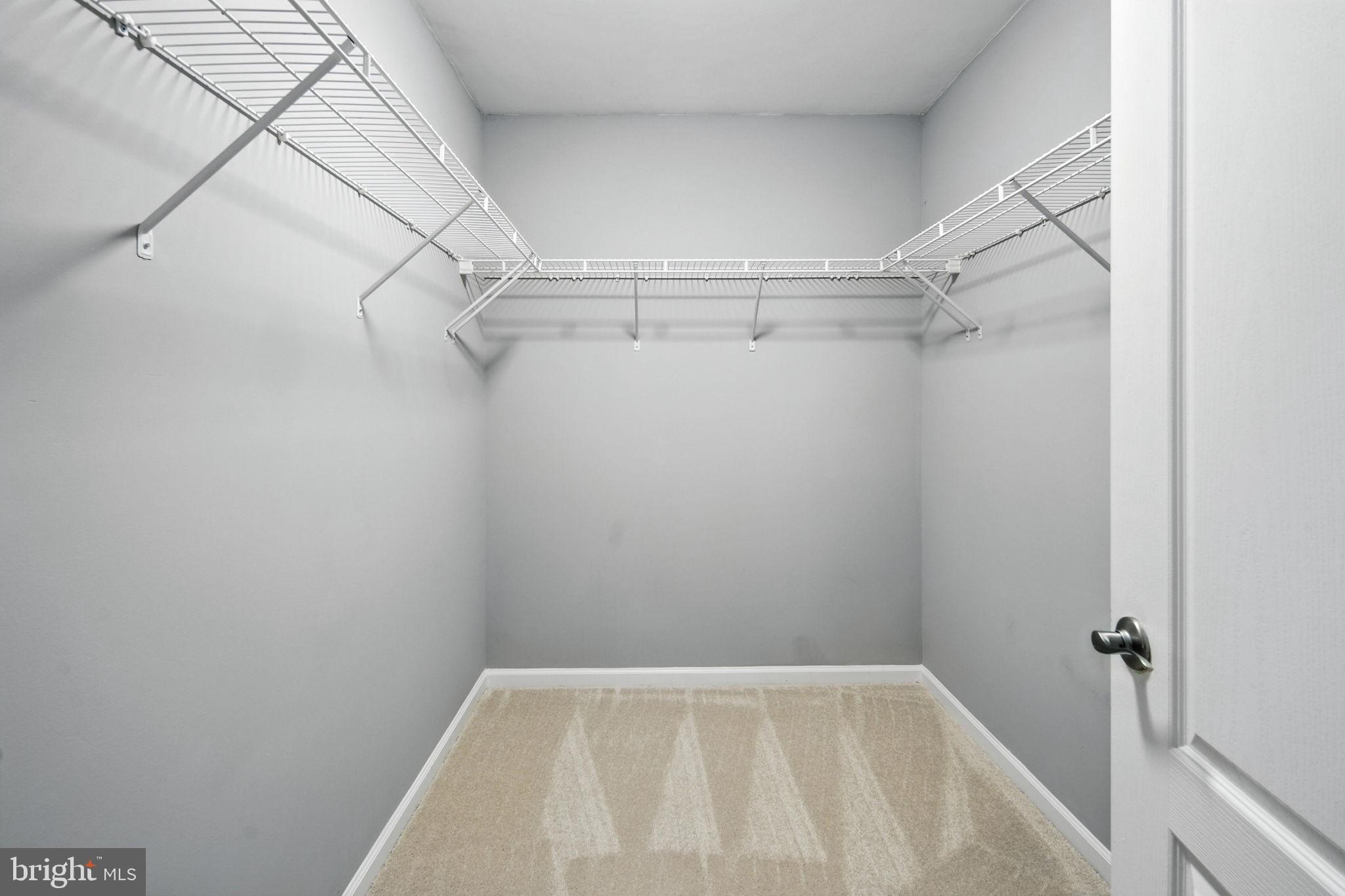 SOUTH HAMPTON - Residential