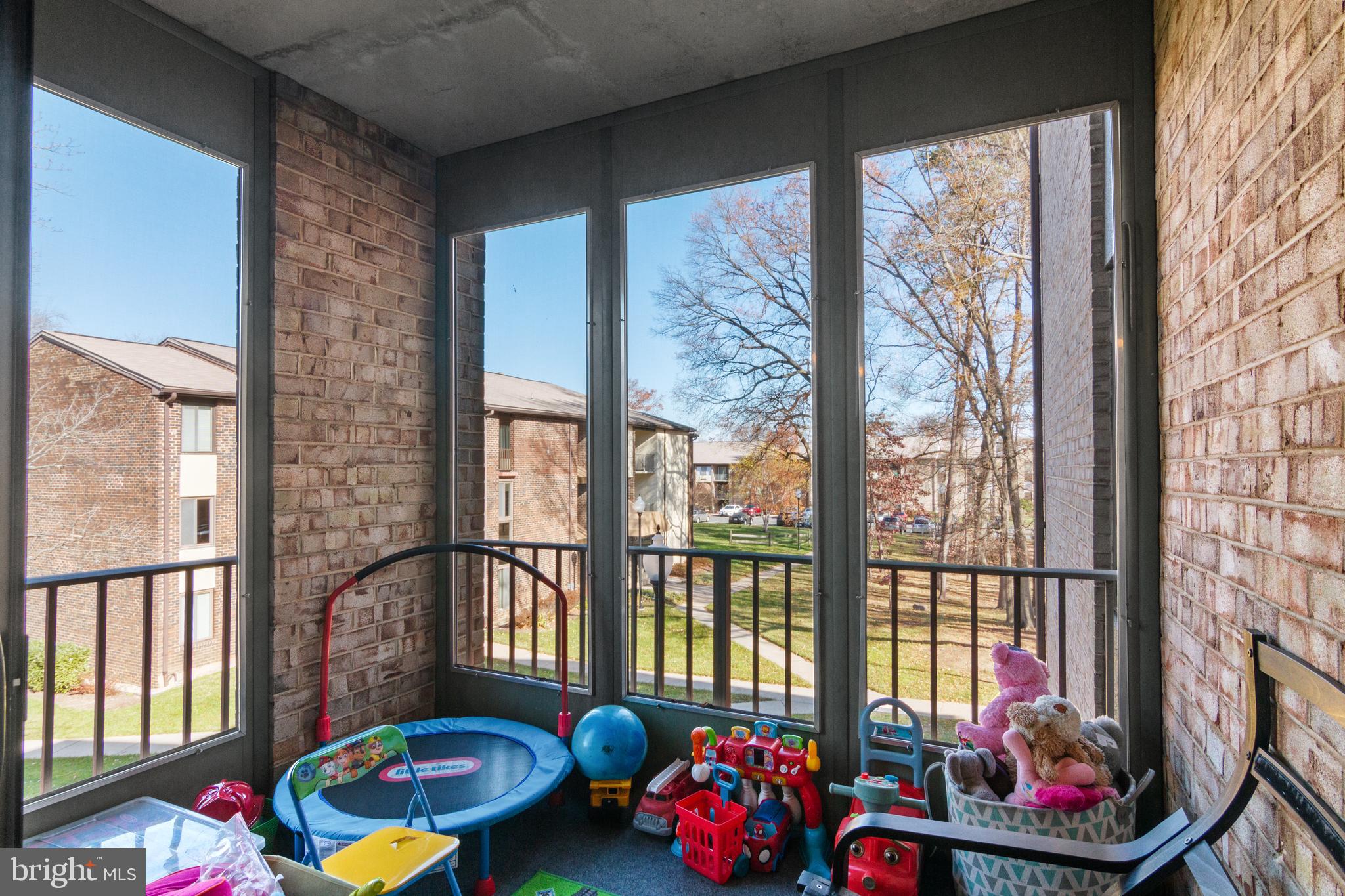 GREENBRIAR CONDO PHASE I - Residential Lease