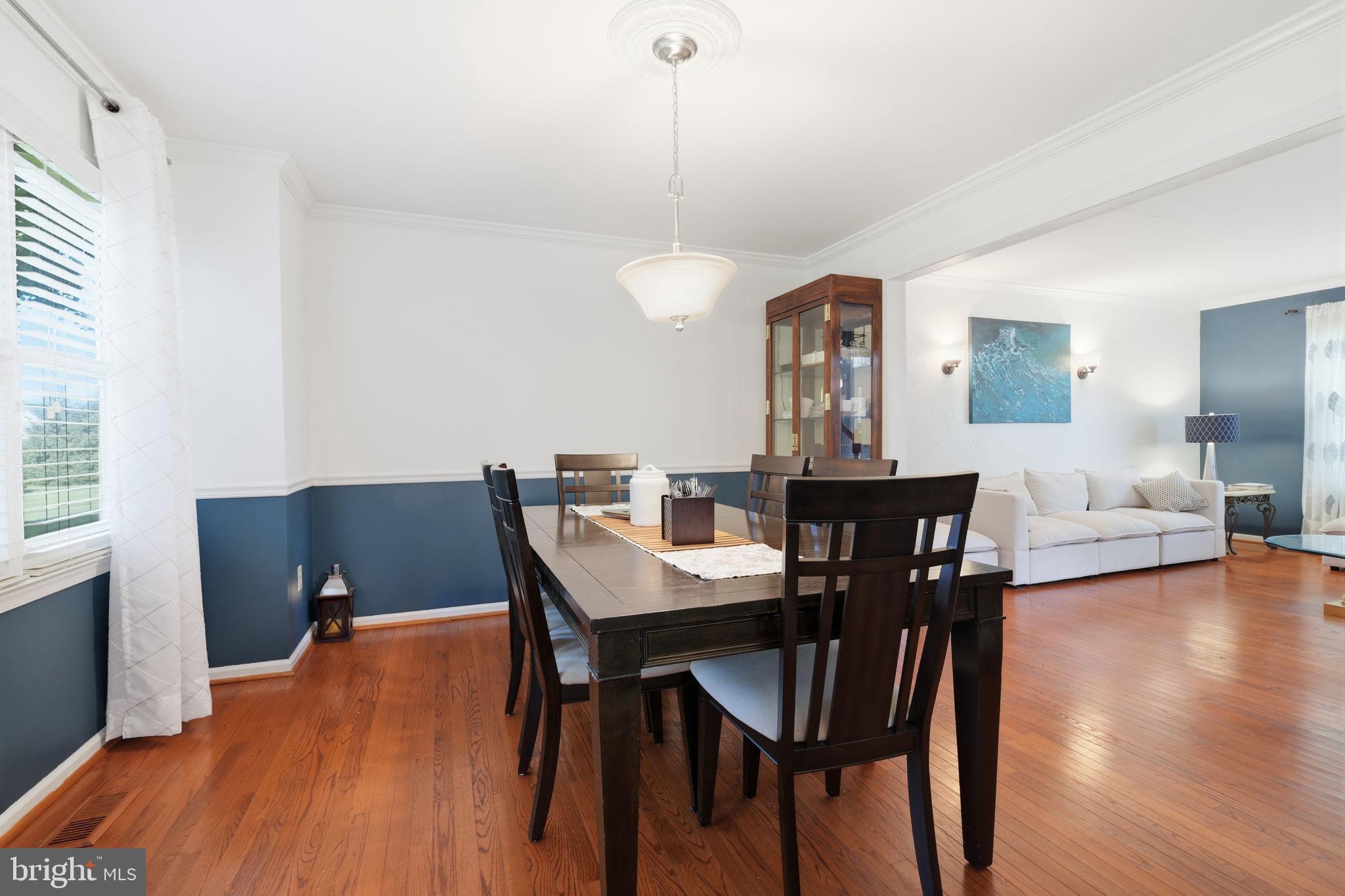 1208 CANDLEWICK COURT