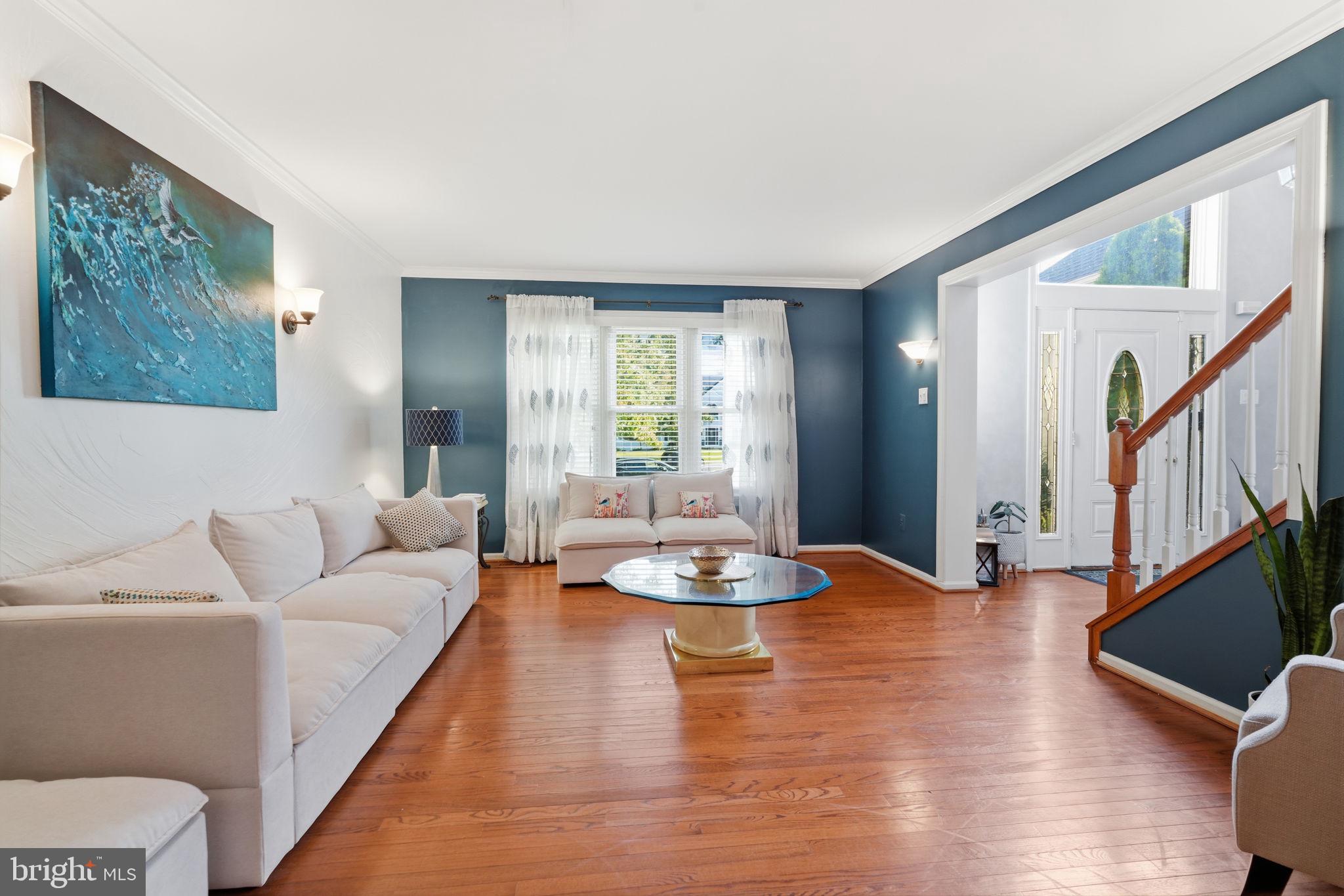 1208 CANDLEWICK COURT