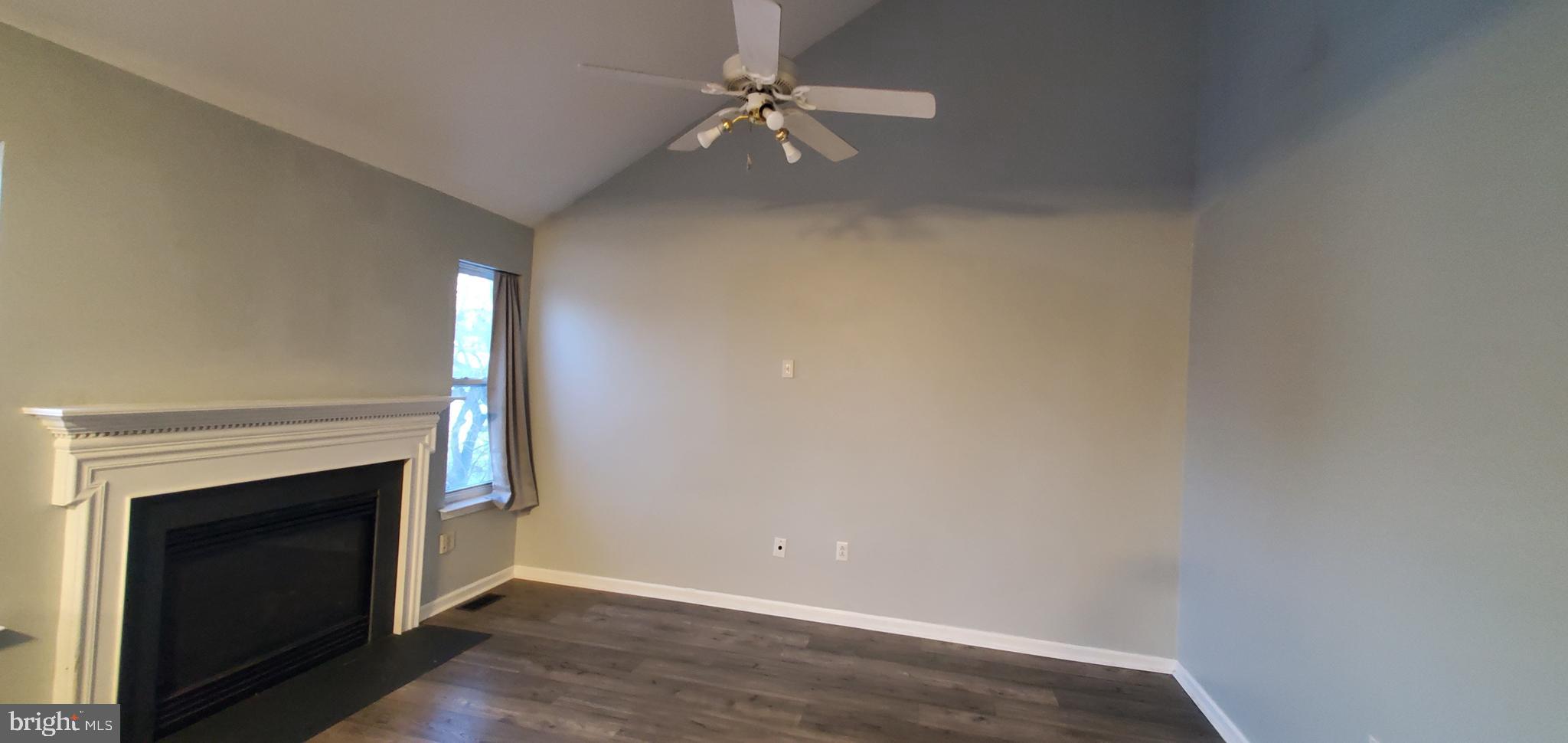 SPRING MEADOW - Residential