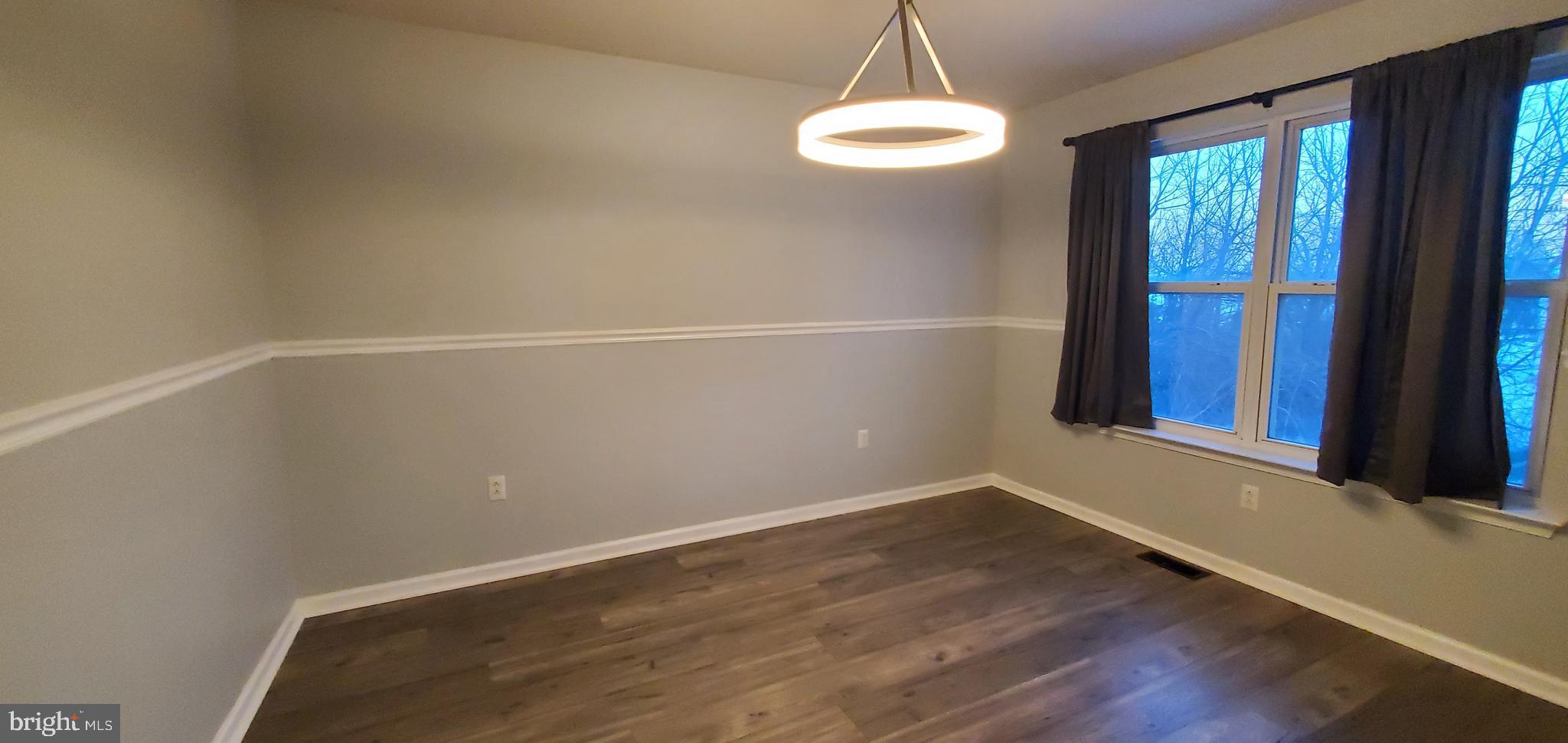 SPRING MEADOW - Residential