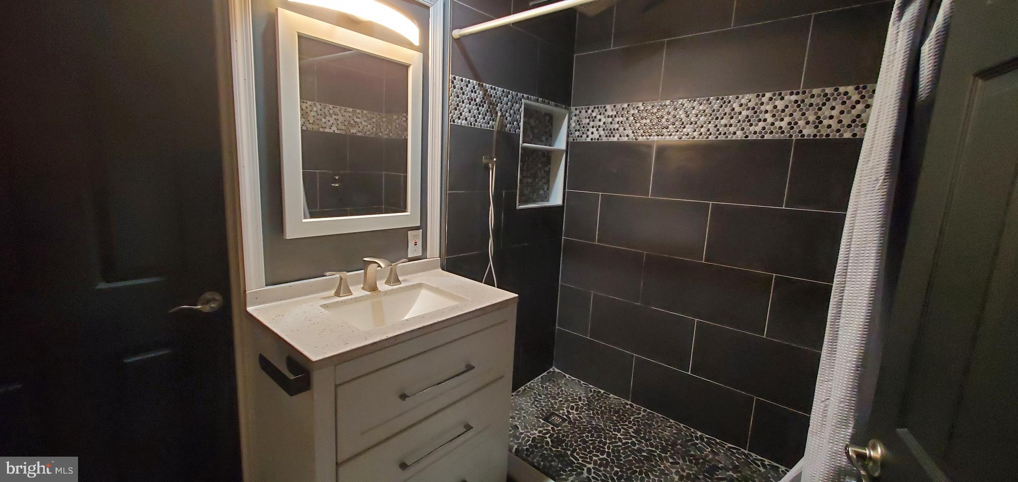 SPRING MEADOW - Residential