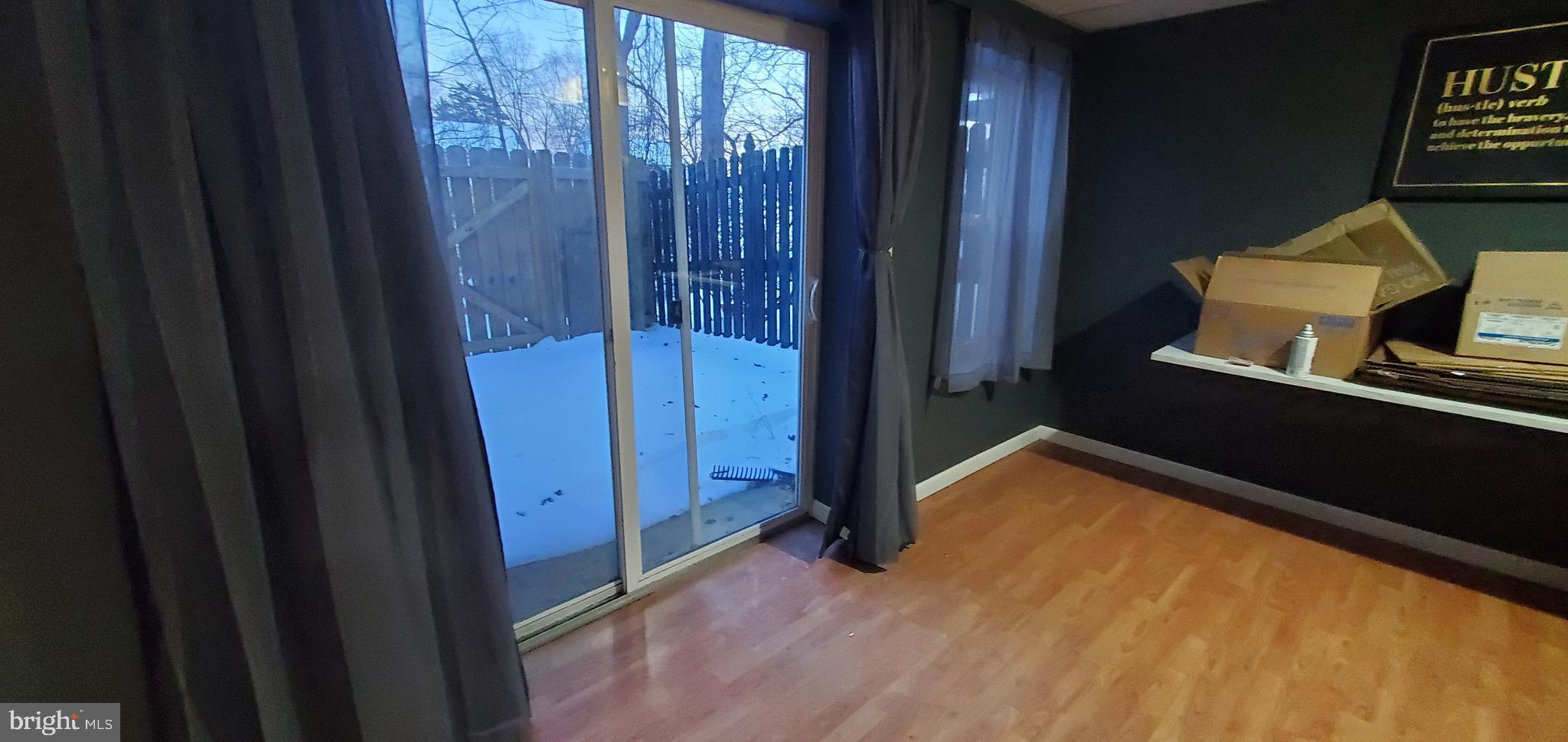 SPRING MEADOW - Residential