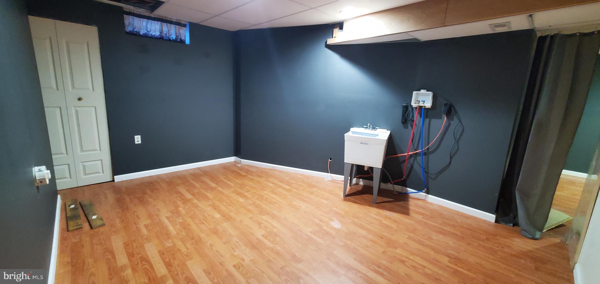 SPRING MEADOW - Residential