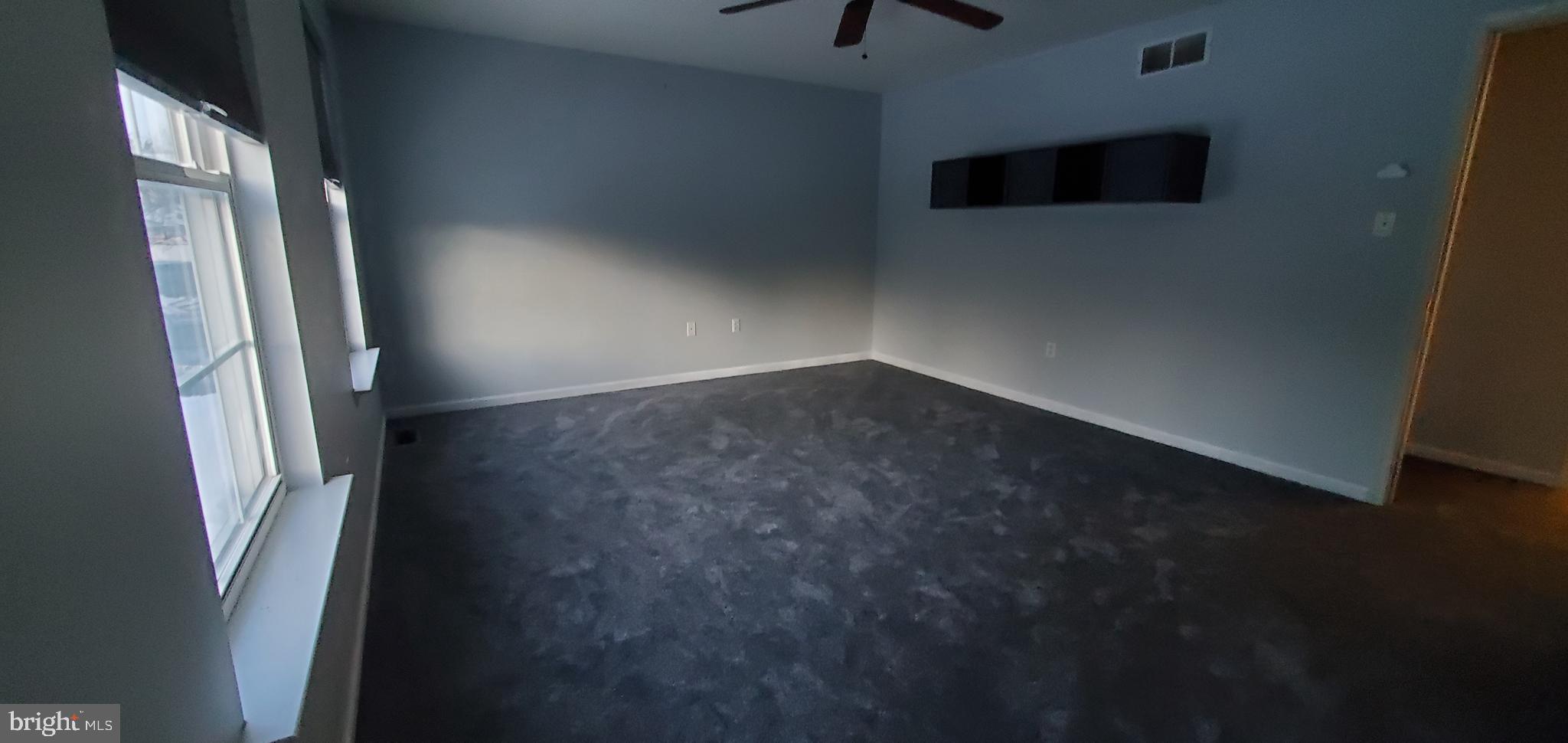 SPRING MEADOW - Residential