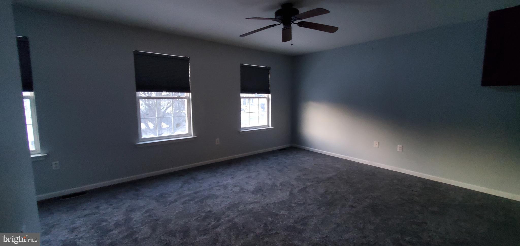 SPRING MEADOW - Residential