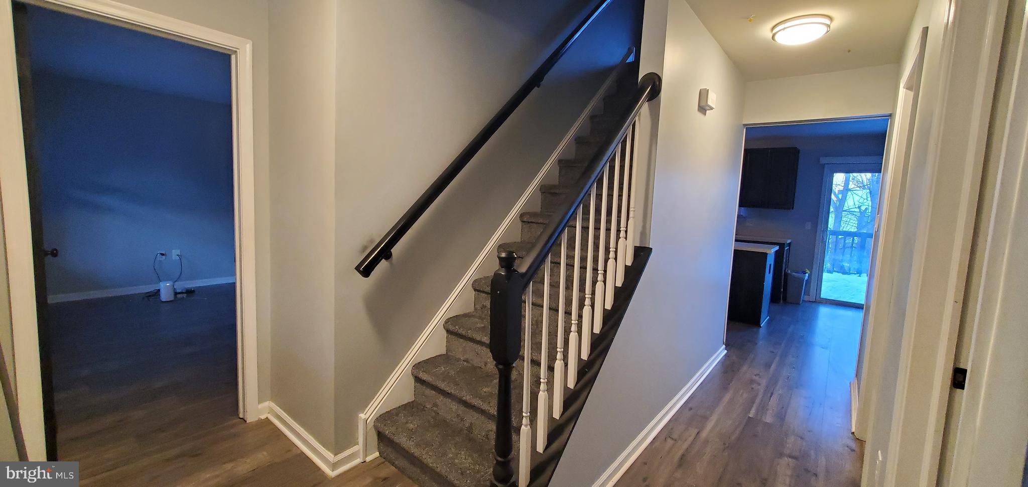 SPRING MEADOW - Residential