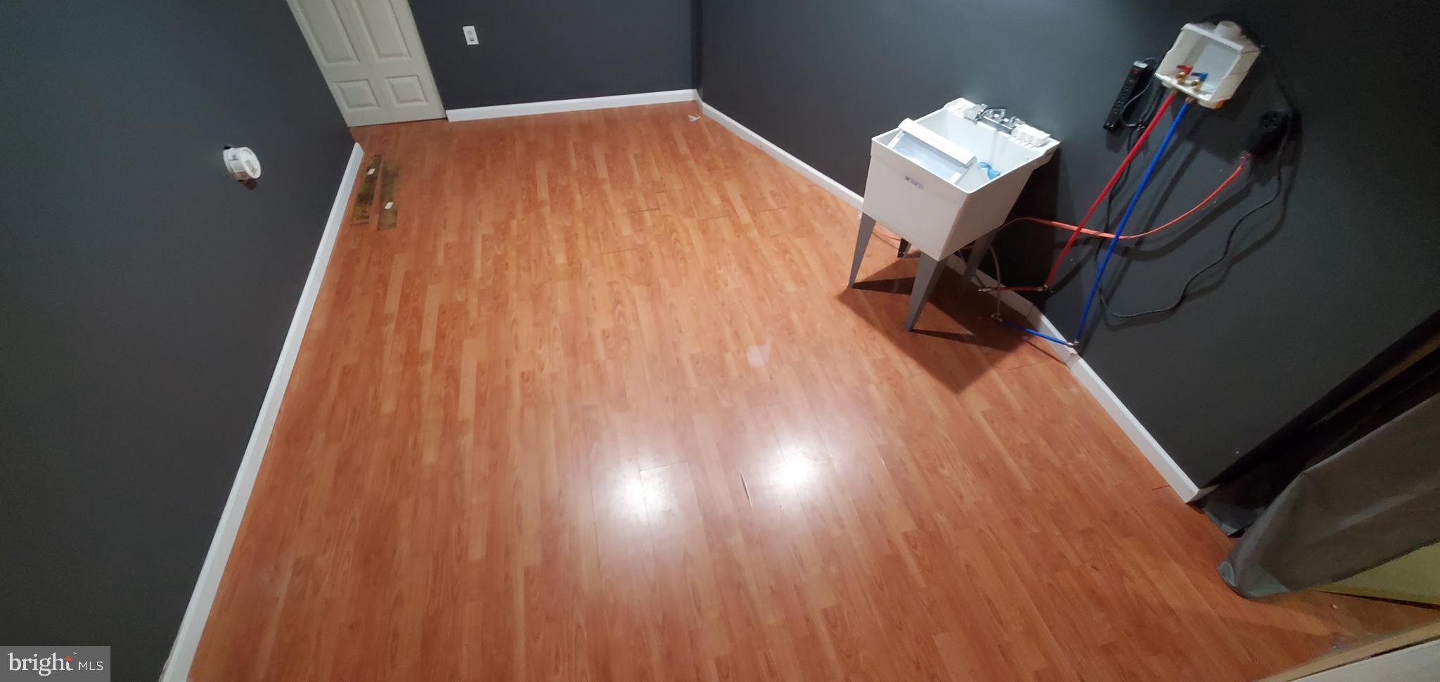 SPRING MEADOW - Residential