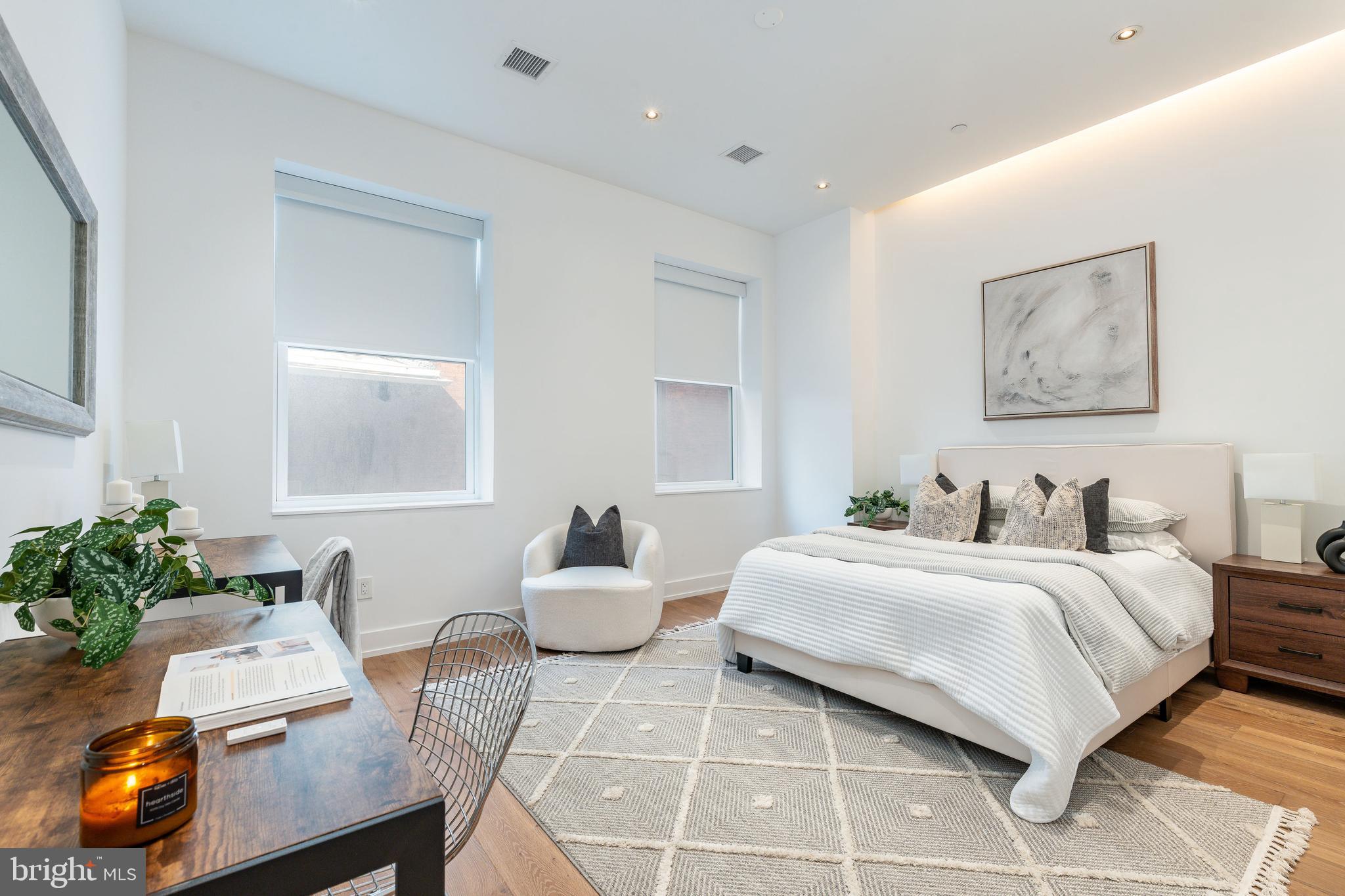 RITTENHOUSE SQUARE - Residential