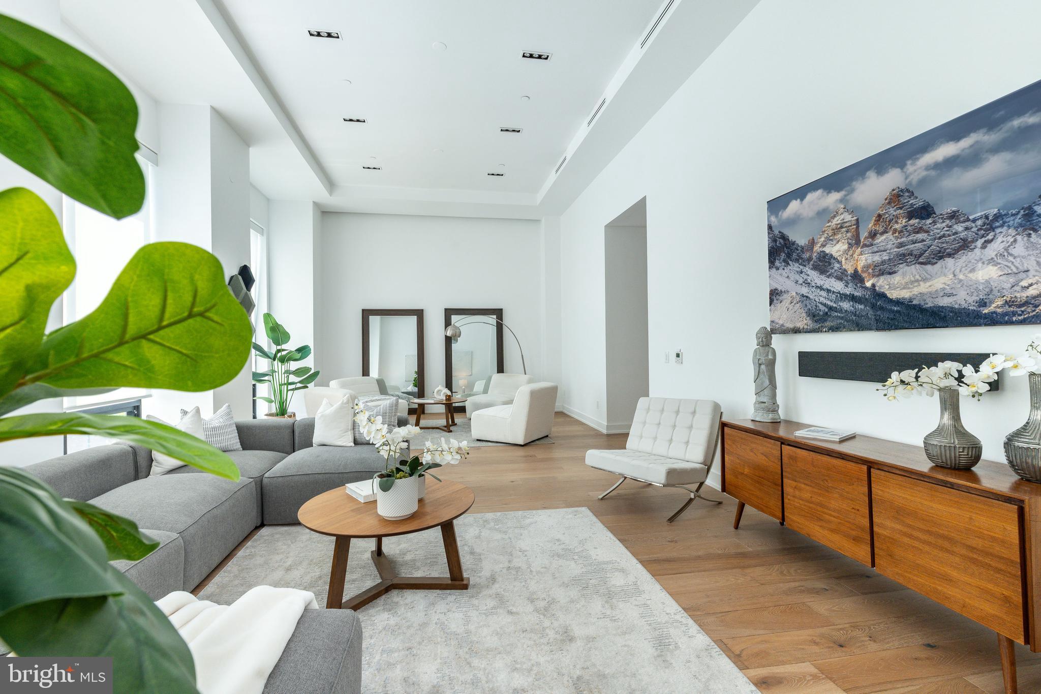 RITTENHOUSE SQUARE - Residential