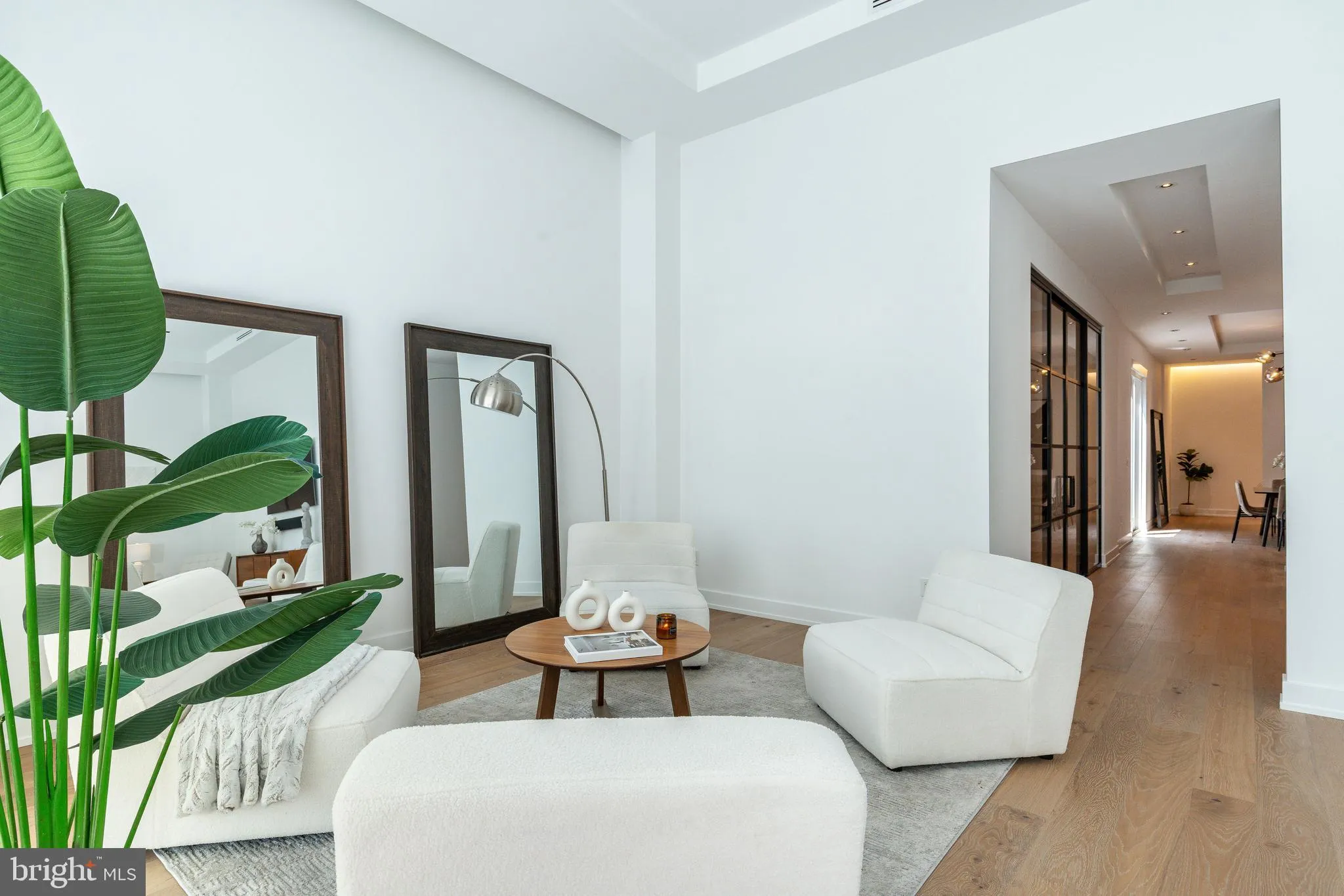 Philadelphia, Pennsylvania 19103, United States, 3 Bedrooms Bedrooms, ,4 BathroomsBathrooms,Residential,Active,183273