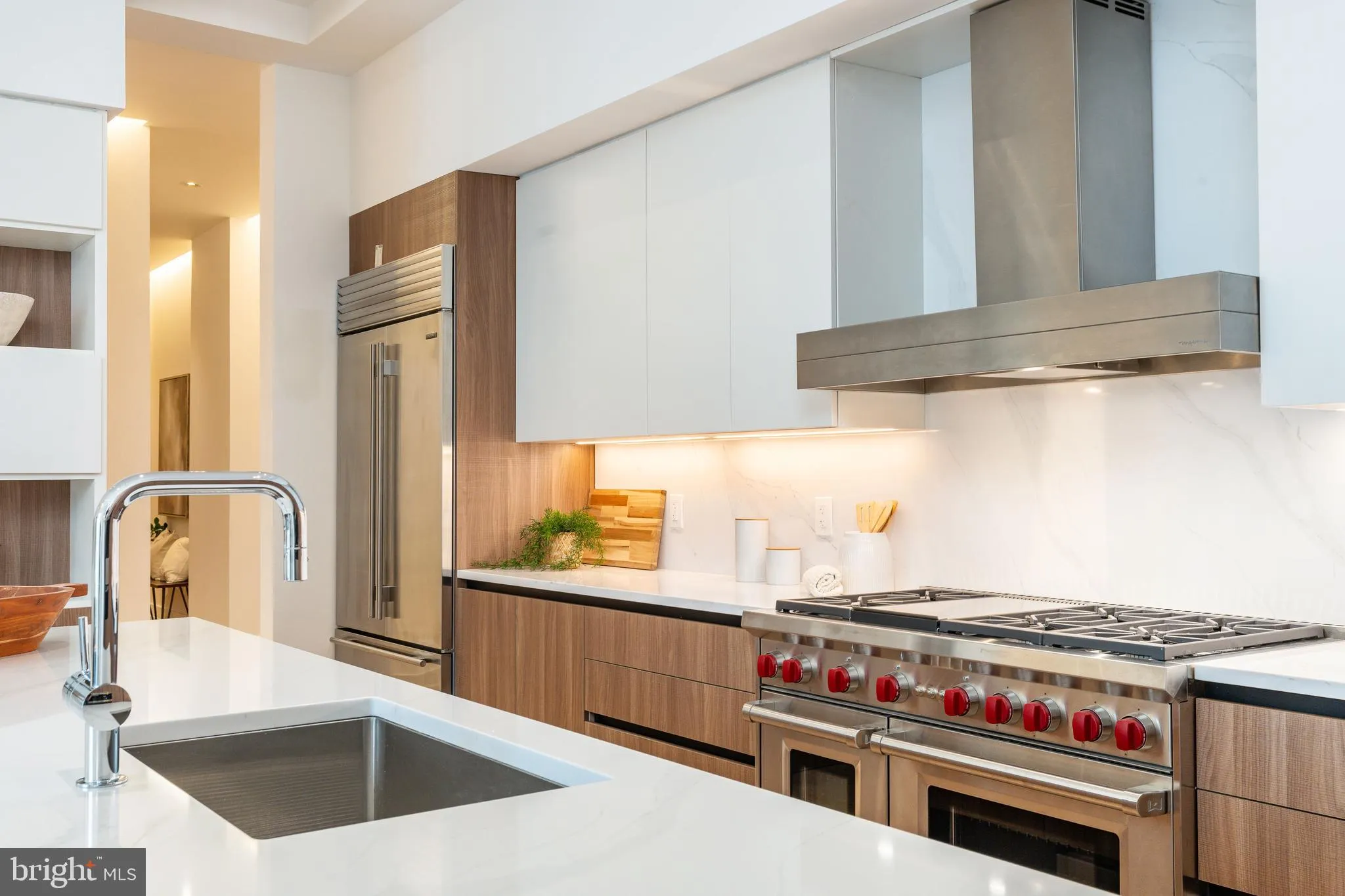 Philadelphia, Pennsylvania 19103, United States, 3 Bedrooms Bedrooms, ,4 BathroomsBathrooms,Residential,Active,183273