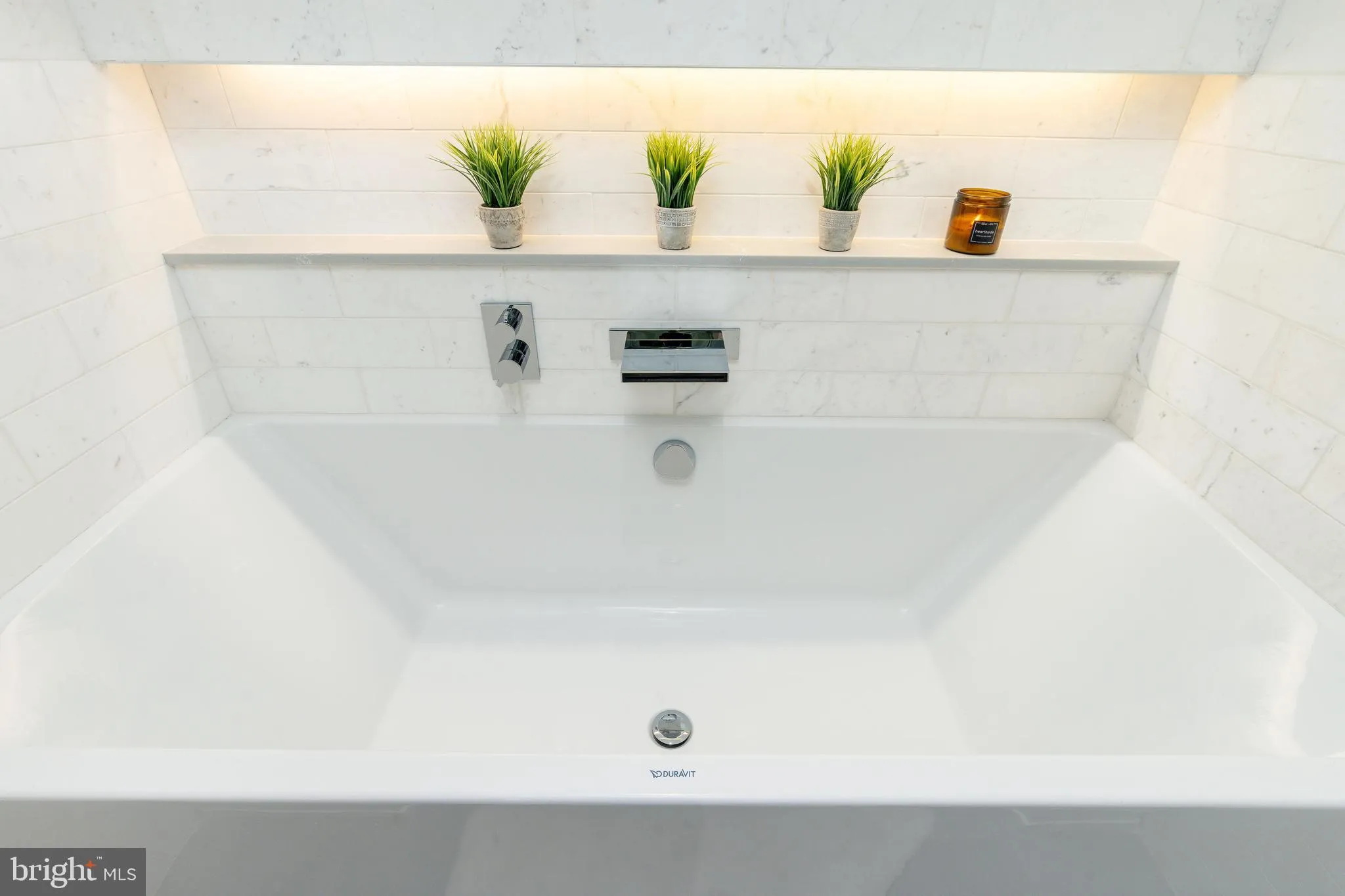 Philadelphia, Pennsylvania 19103, United States, 3 Bedrooms Bedrooms, ,4 BathroomsBathrooms,Residential,Active,183273