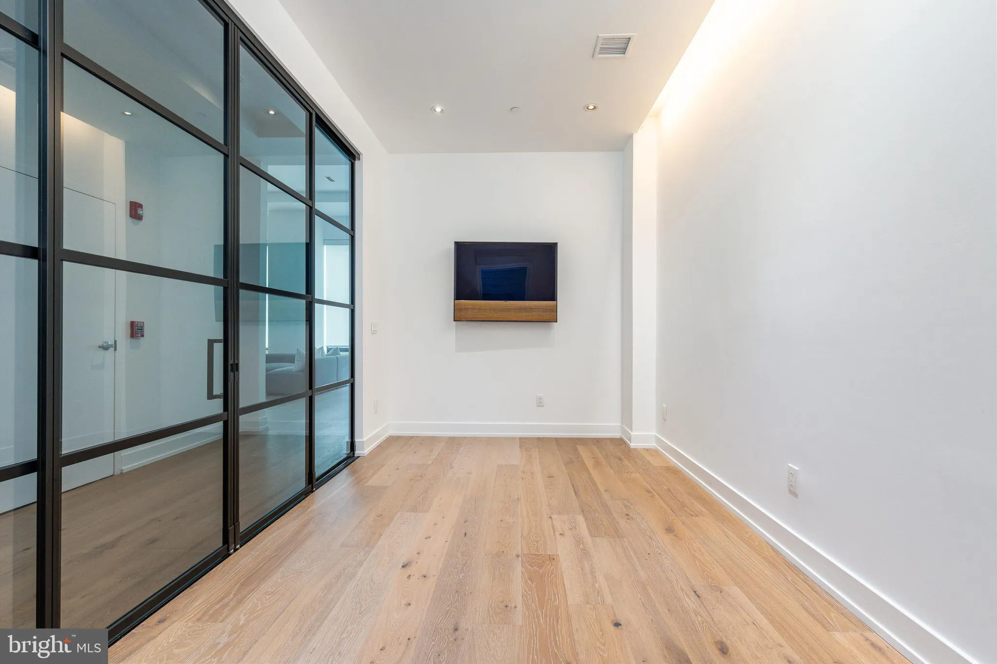 Philadelphia, Pennsylvania 19103, United States, 3 Bedrooms Bedrooms, ,4 BathroomsBathrooms,Residential,Active,183273