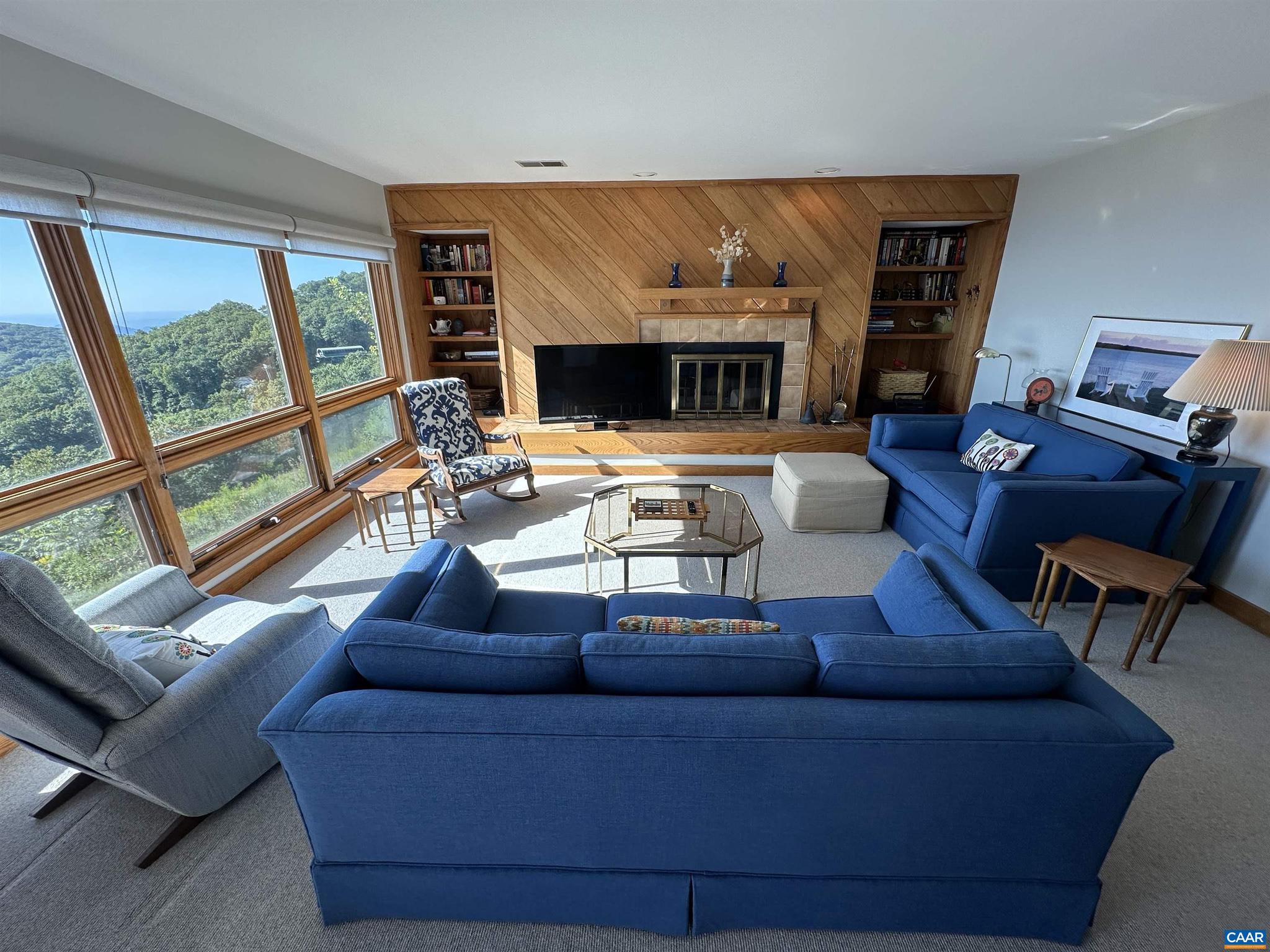 1518 CLIFFS CONDOS
