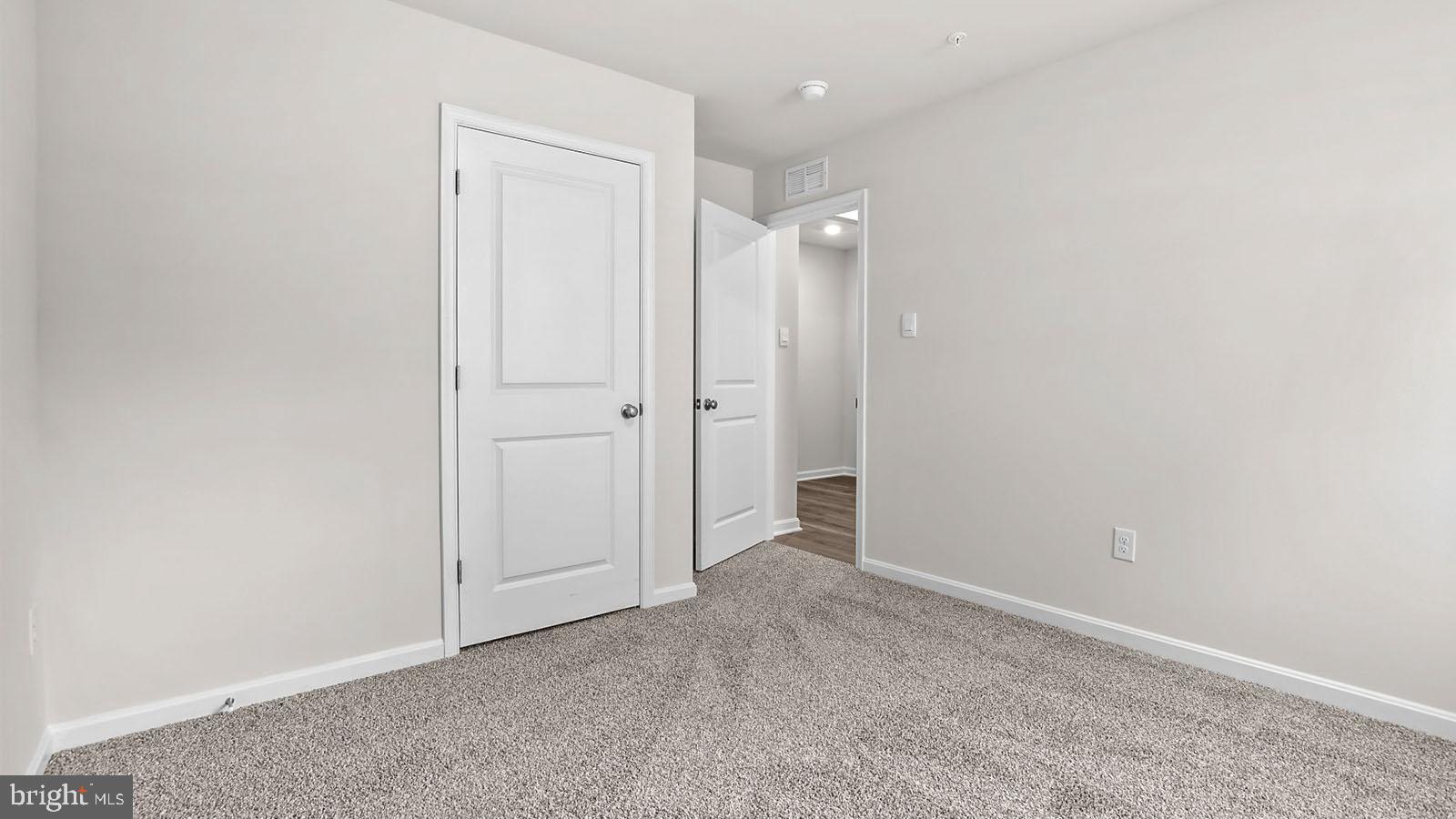 RED HILL - Residential