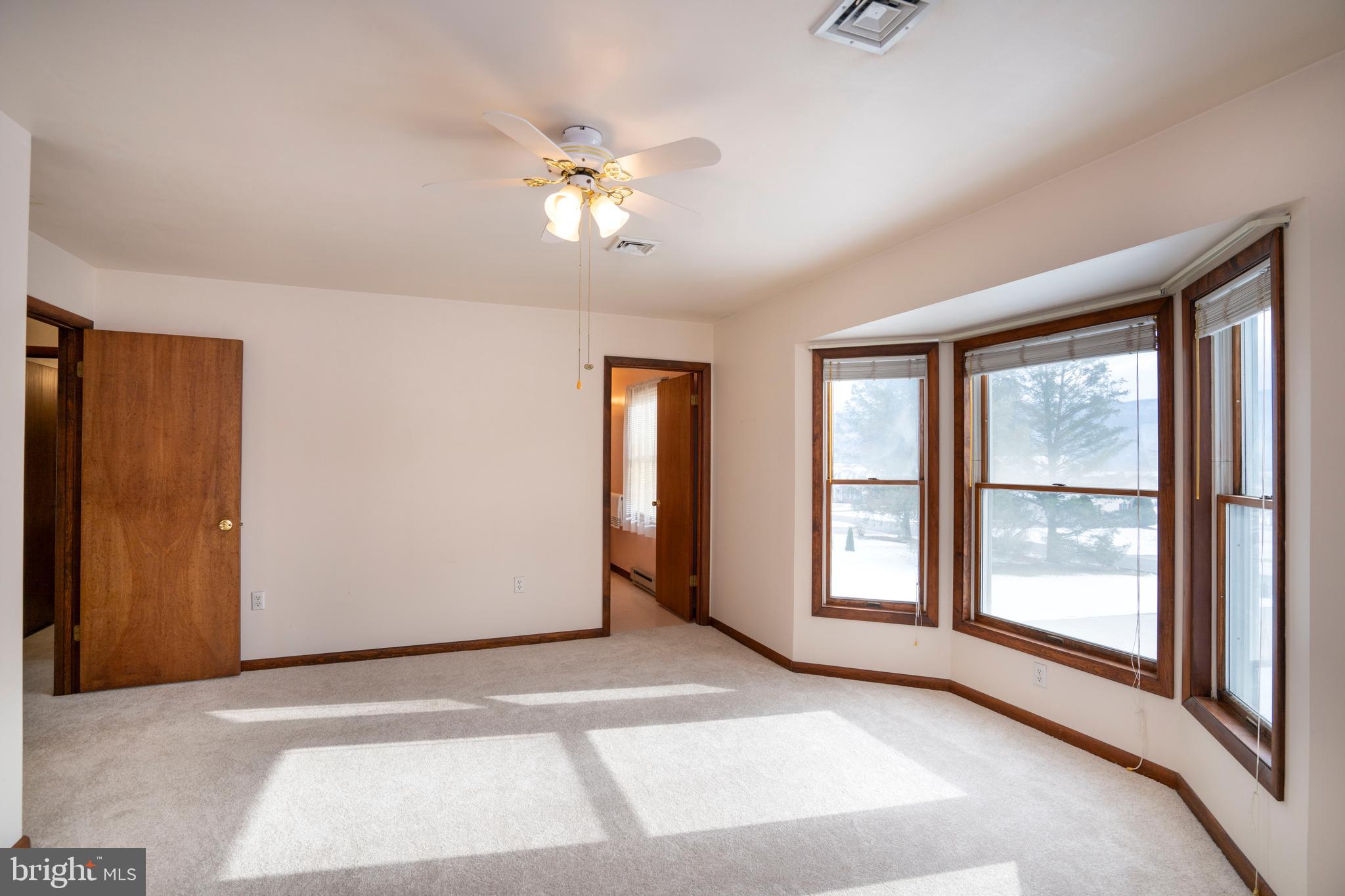 REEDSVILLE - Residential