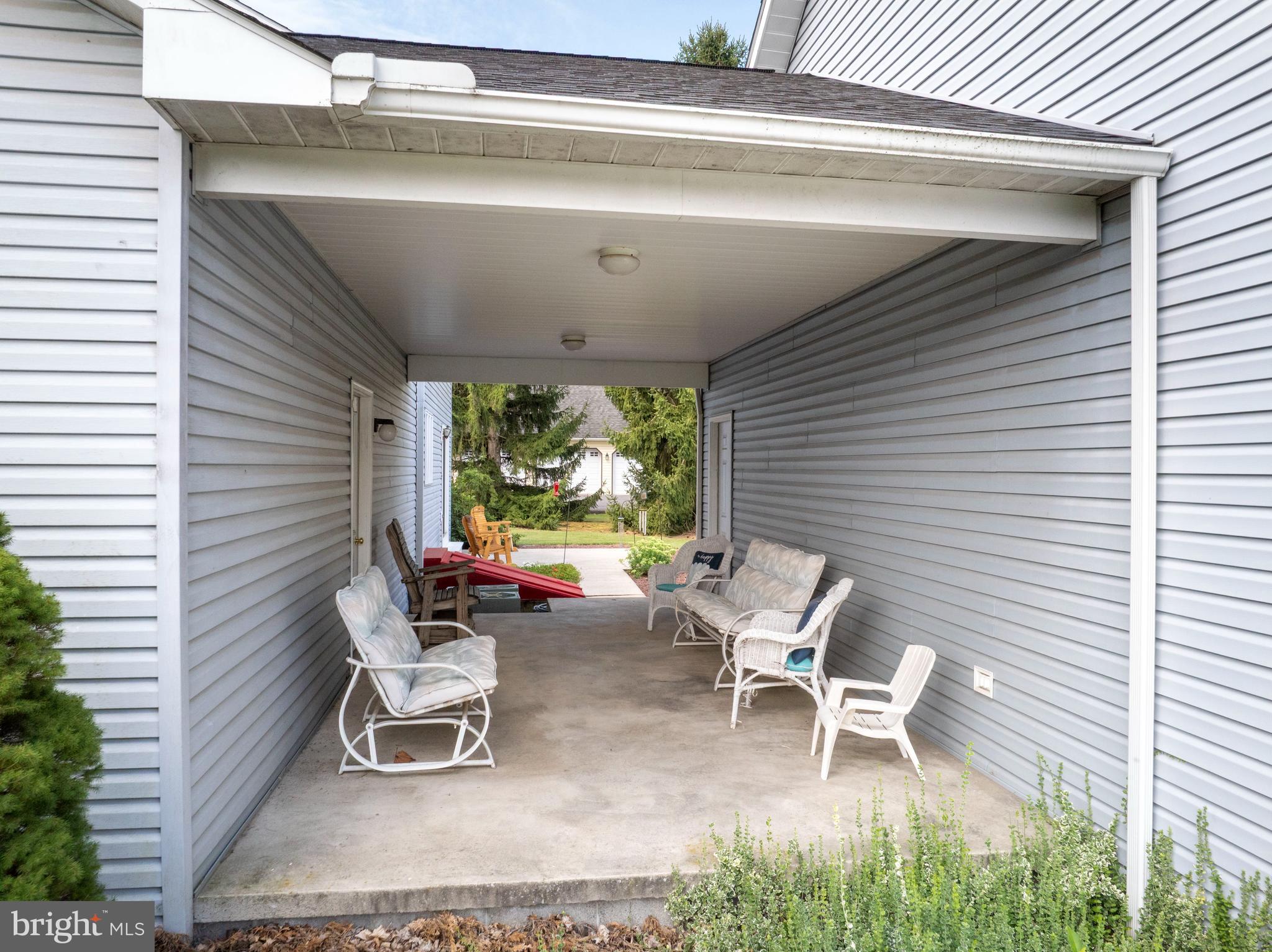 REEDSVILLE - Residential