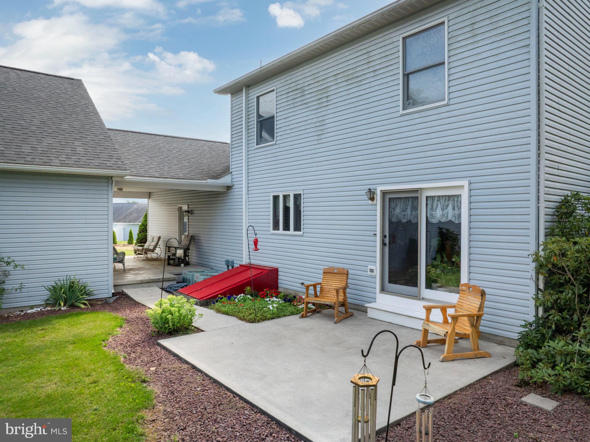 REEDSVILLE - Residential