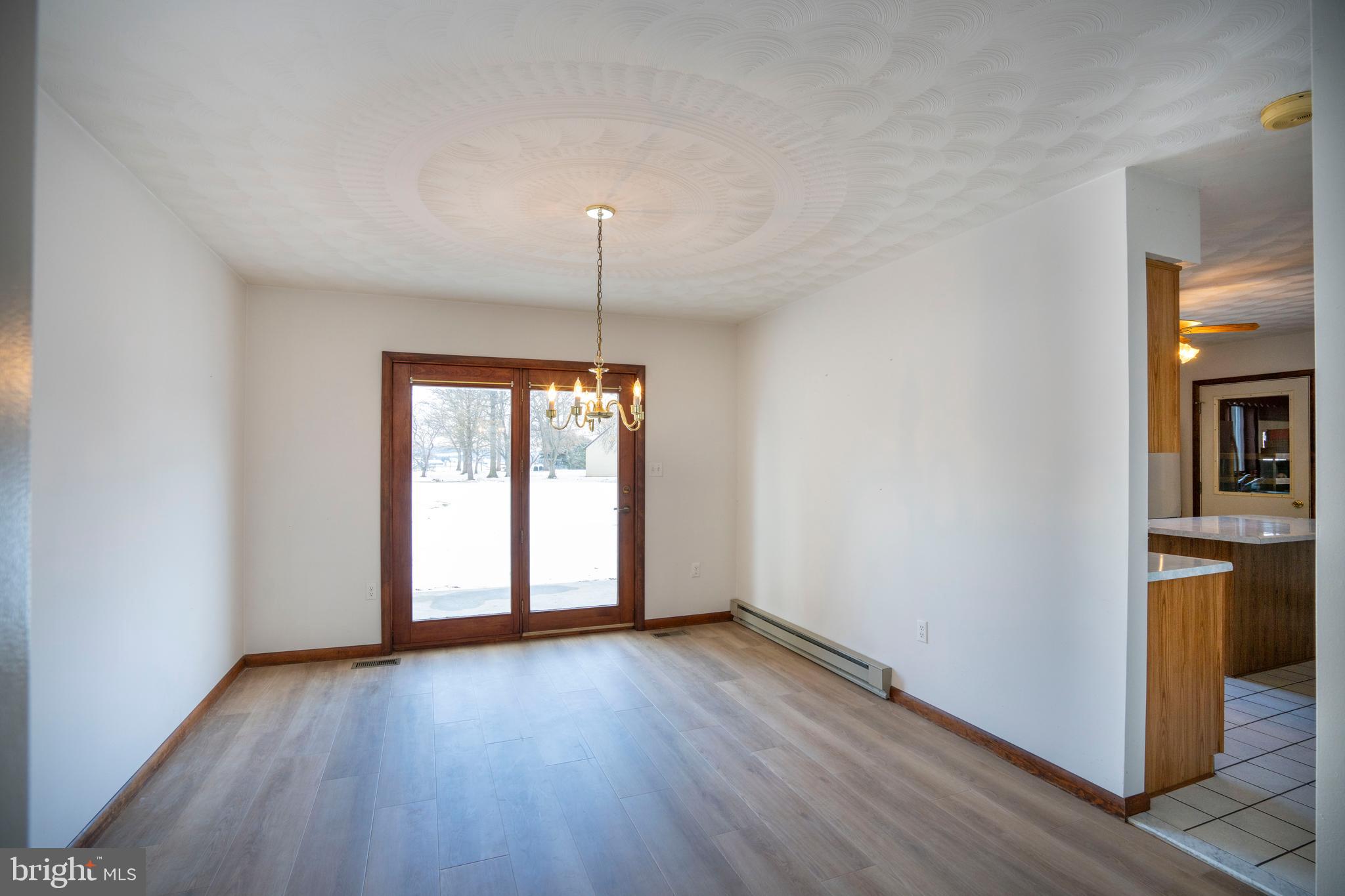 REEDSVILLE - Residential