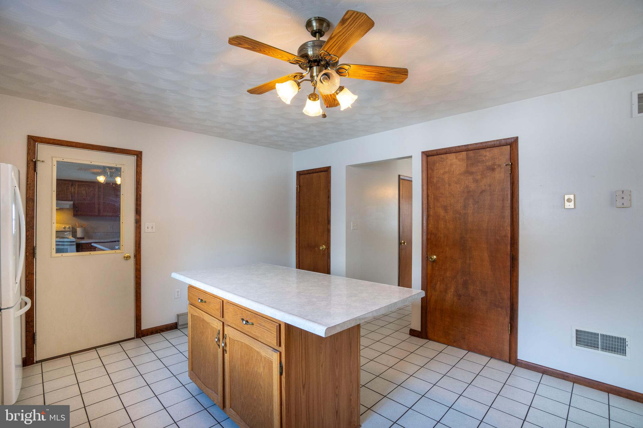 REEDSVILLE - Residential