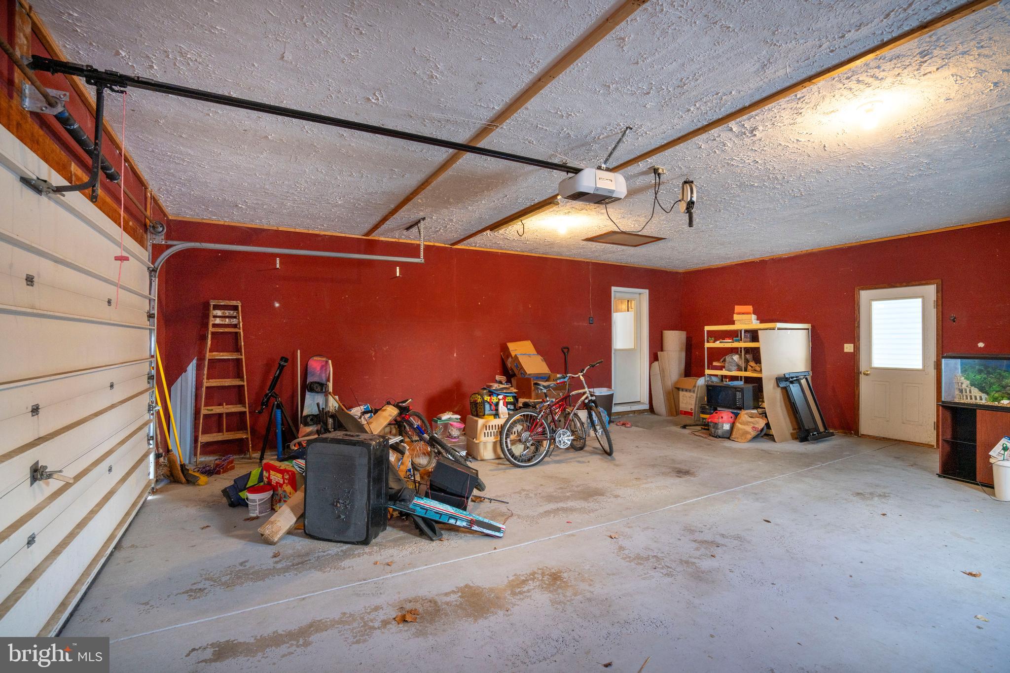 REEDSVILLE - Residential