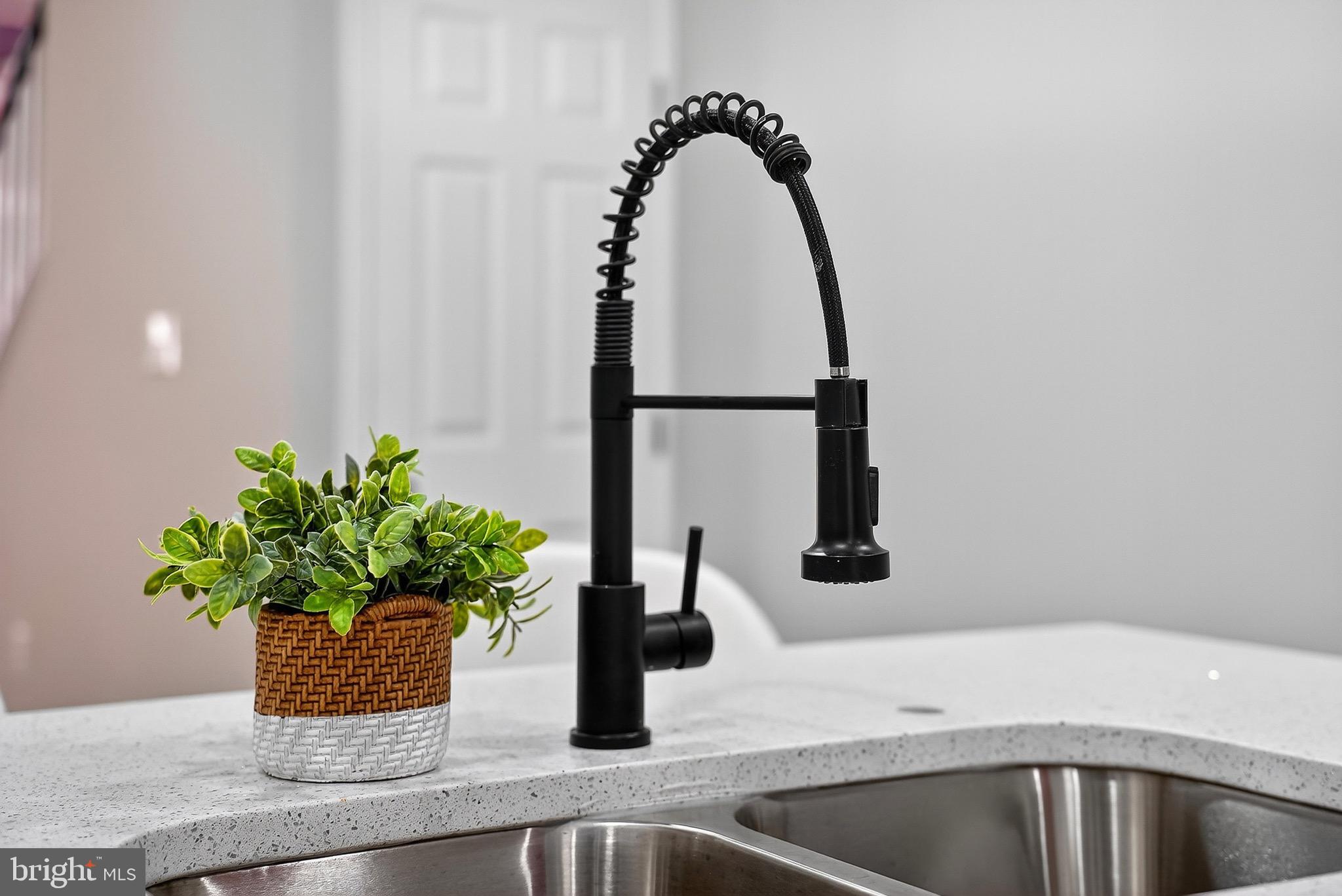 MILTON-MONTFORD - Residential