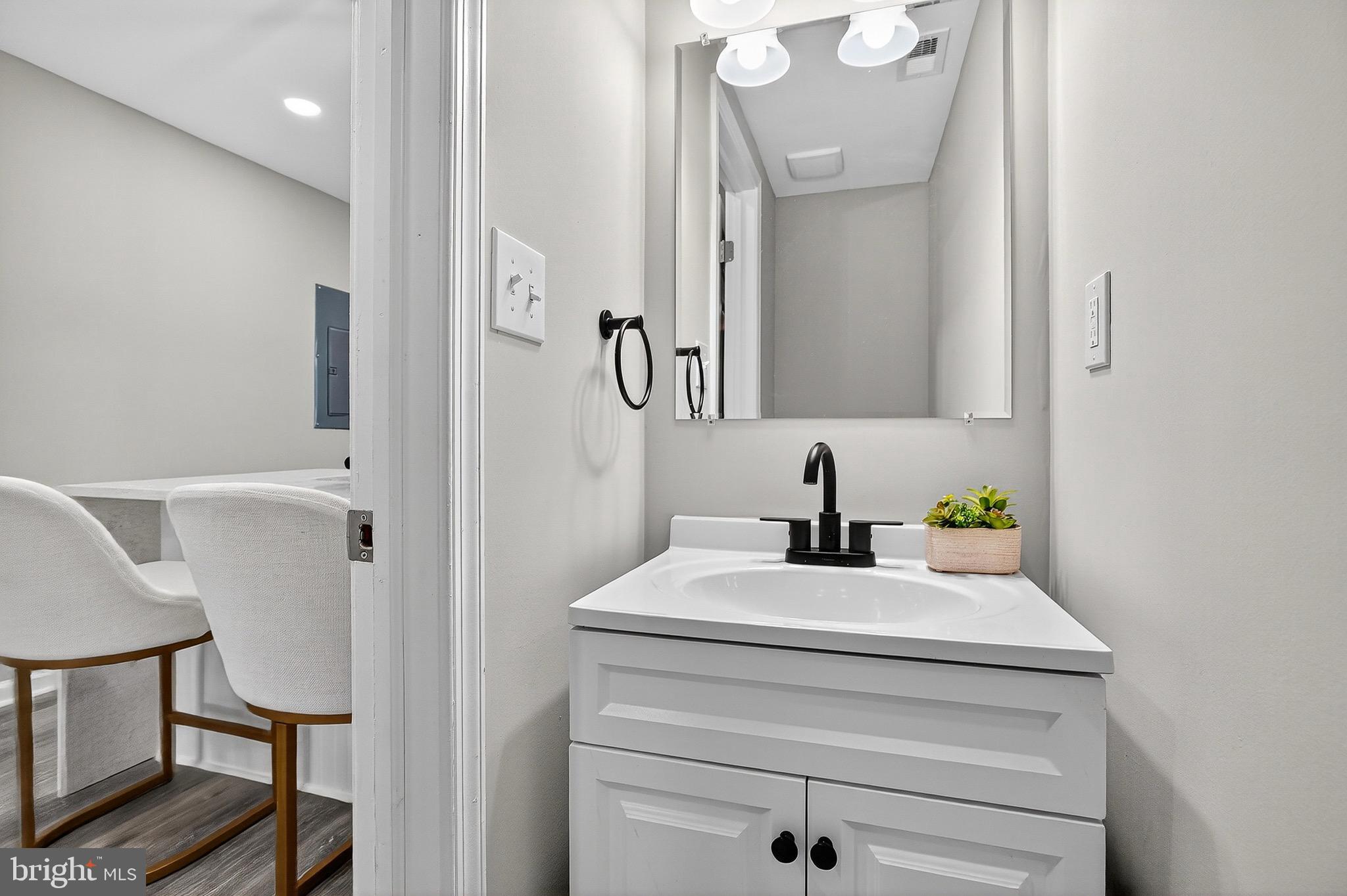 MILTON-MONTFORD - Residential