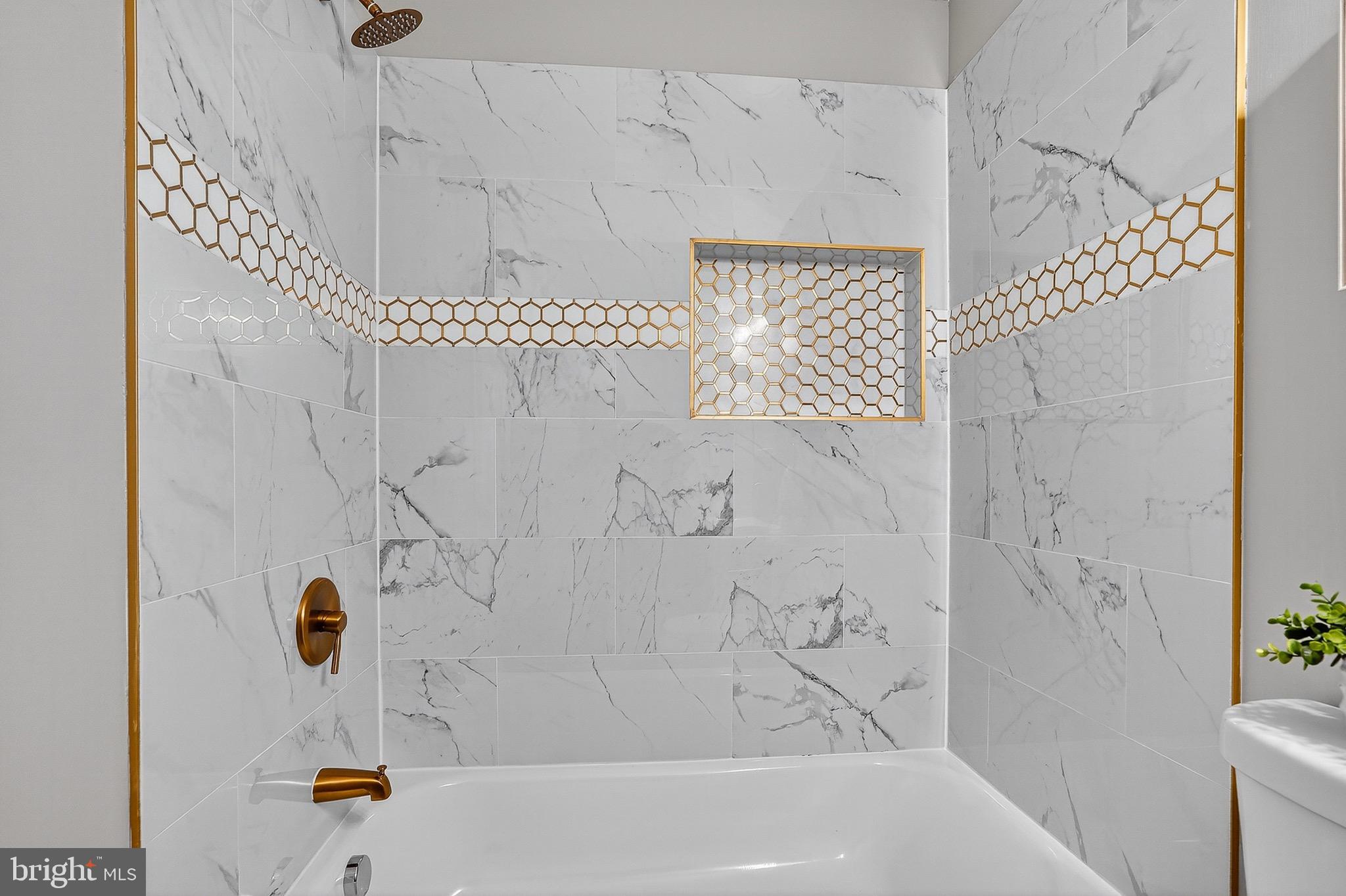 MILTON-MONTFORD - Residential