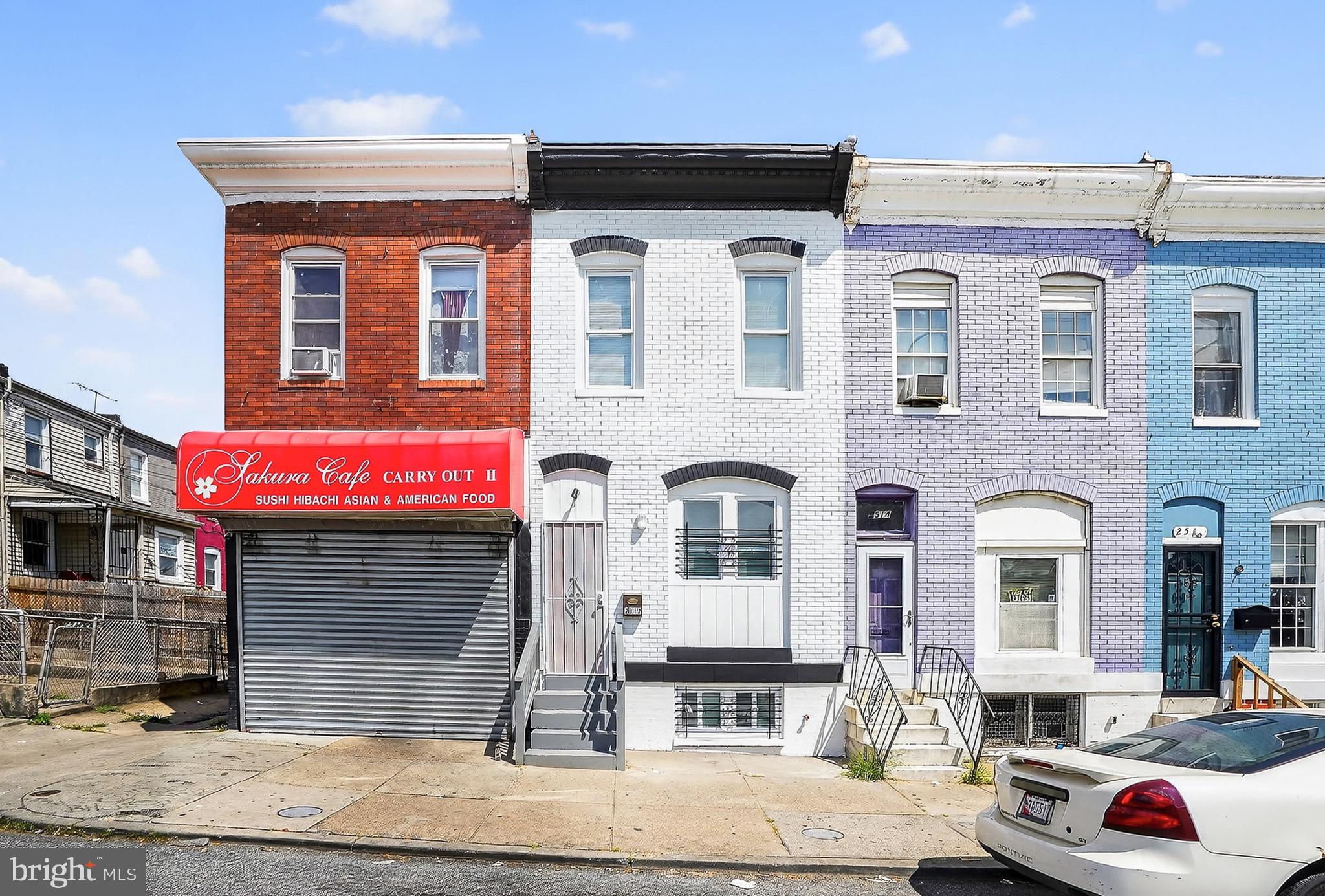 2512 E MONUMENT STREET