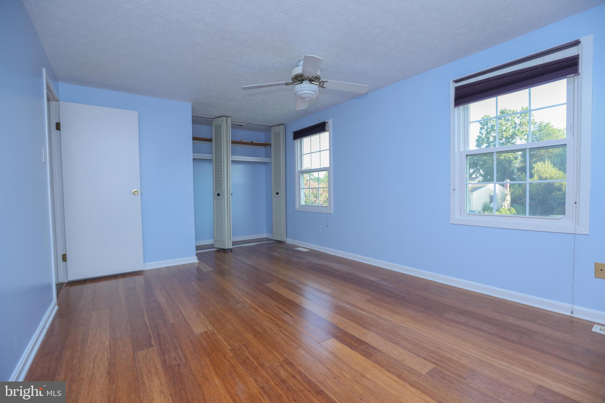 HALLFIELD MANOR - Residential Lease