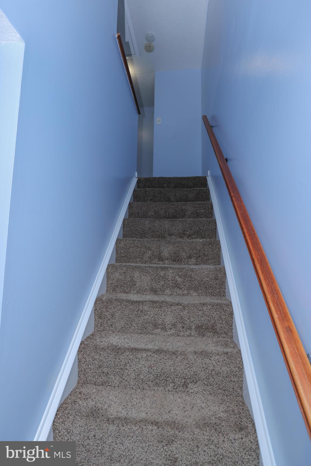 HALLFIELD MANOR - Residential Lease